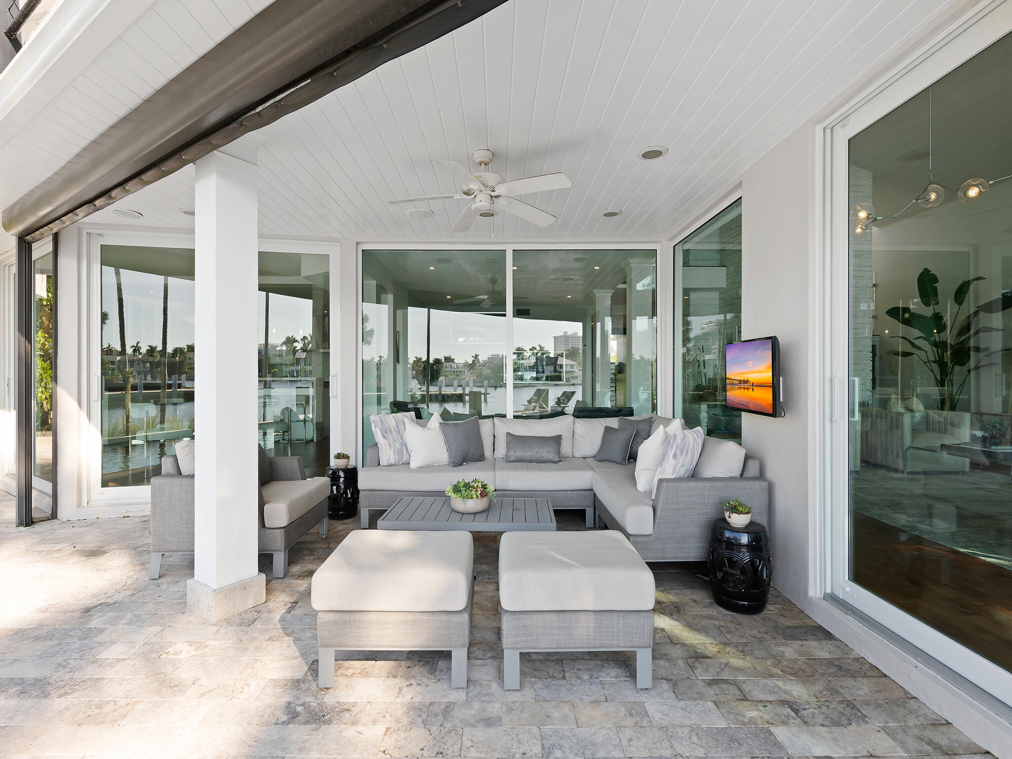 2880 NE 24th Pl Fort Lauderdale, FL 33305
