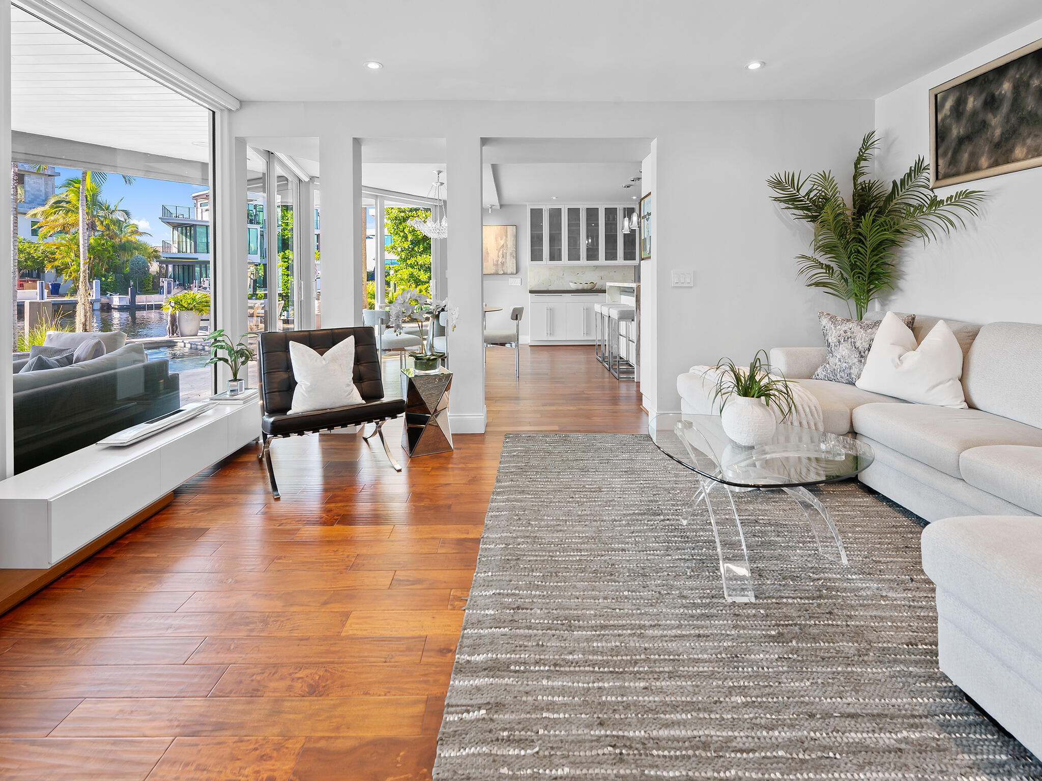 2880 NE 24th Pl Fort Lauderdale, FL 33305