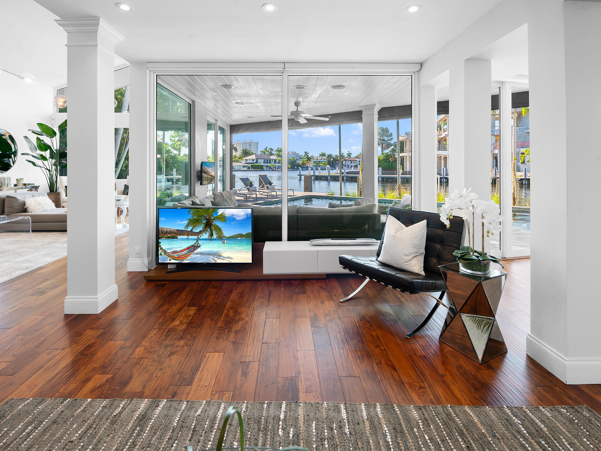 2880 NE 24th Pl Fort Lauderdale, FL 33305