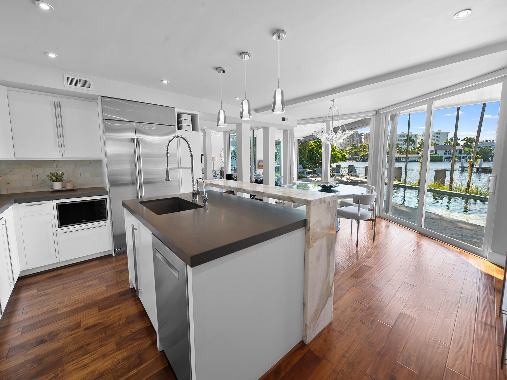 2880 NE 24th Pl Fort Lauderdale, FL 33305