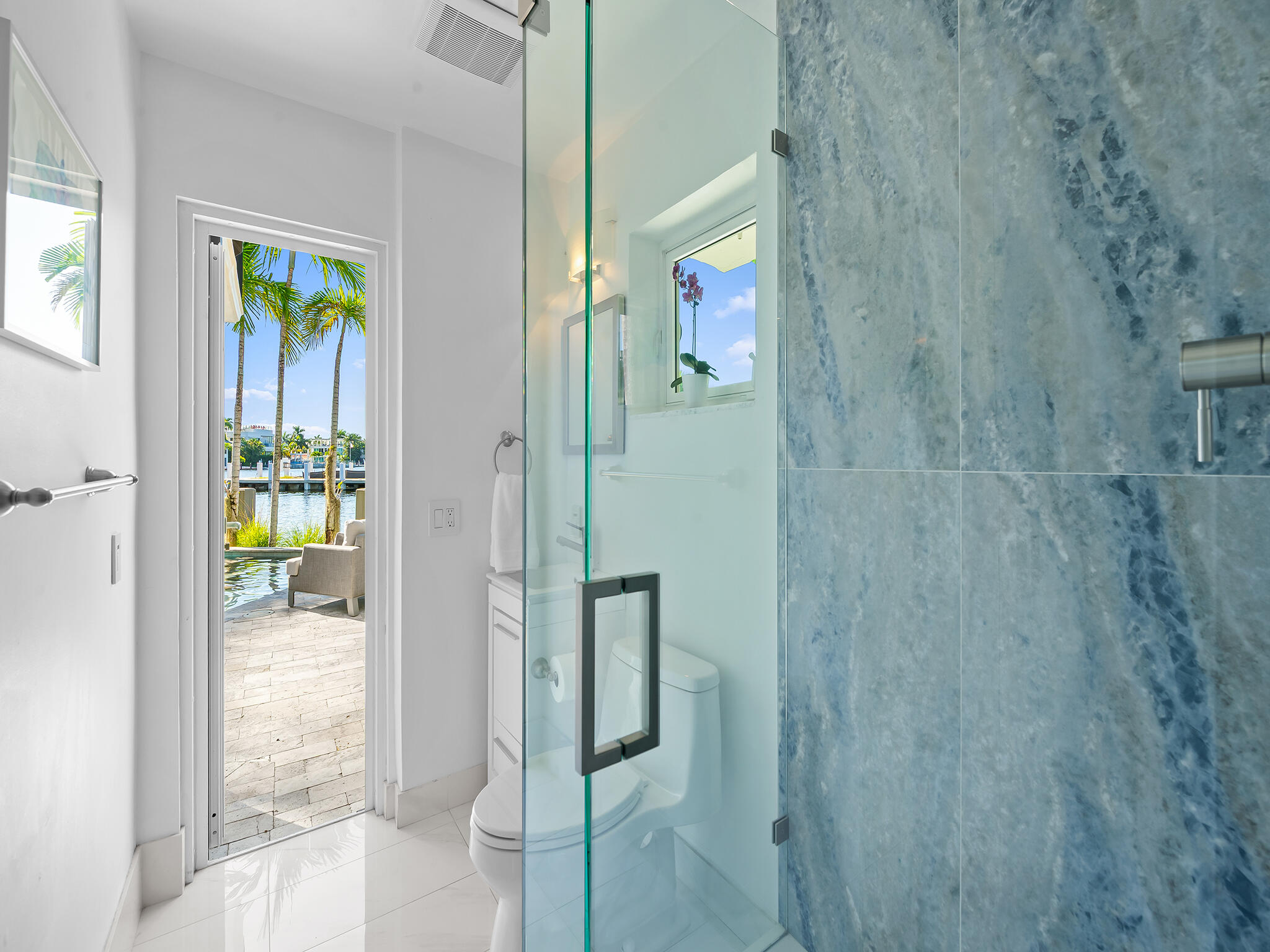 2880 NE 24th Pl Fort Lauderdale, FL 33305