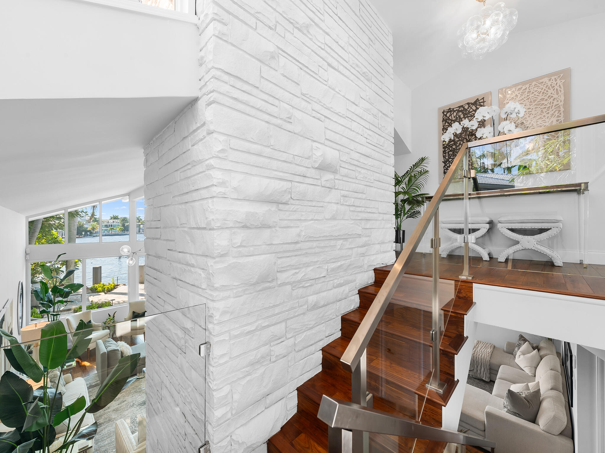 2880 NE 24th Pl Fort Lauderdale, FL 33305
