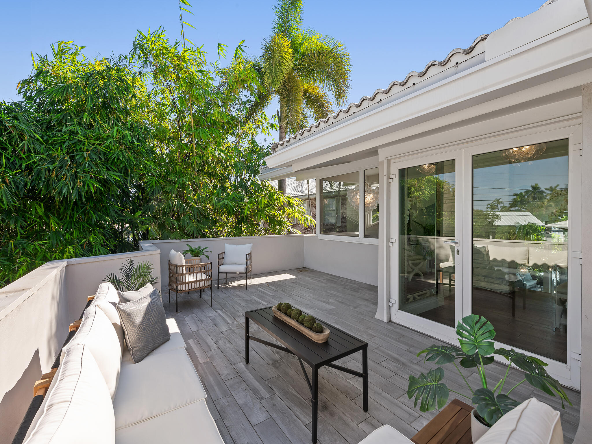 2880 NE 24th Pl Fort Lauderdale, FL 33305