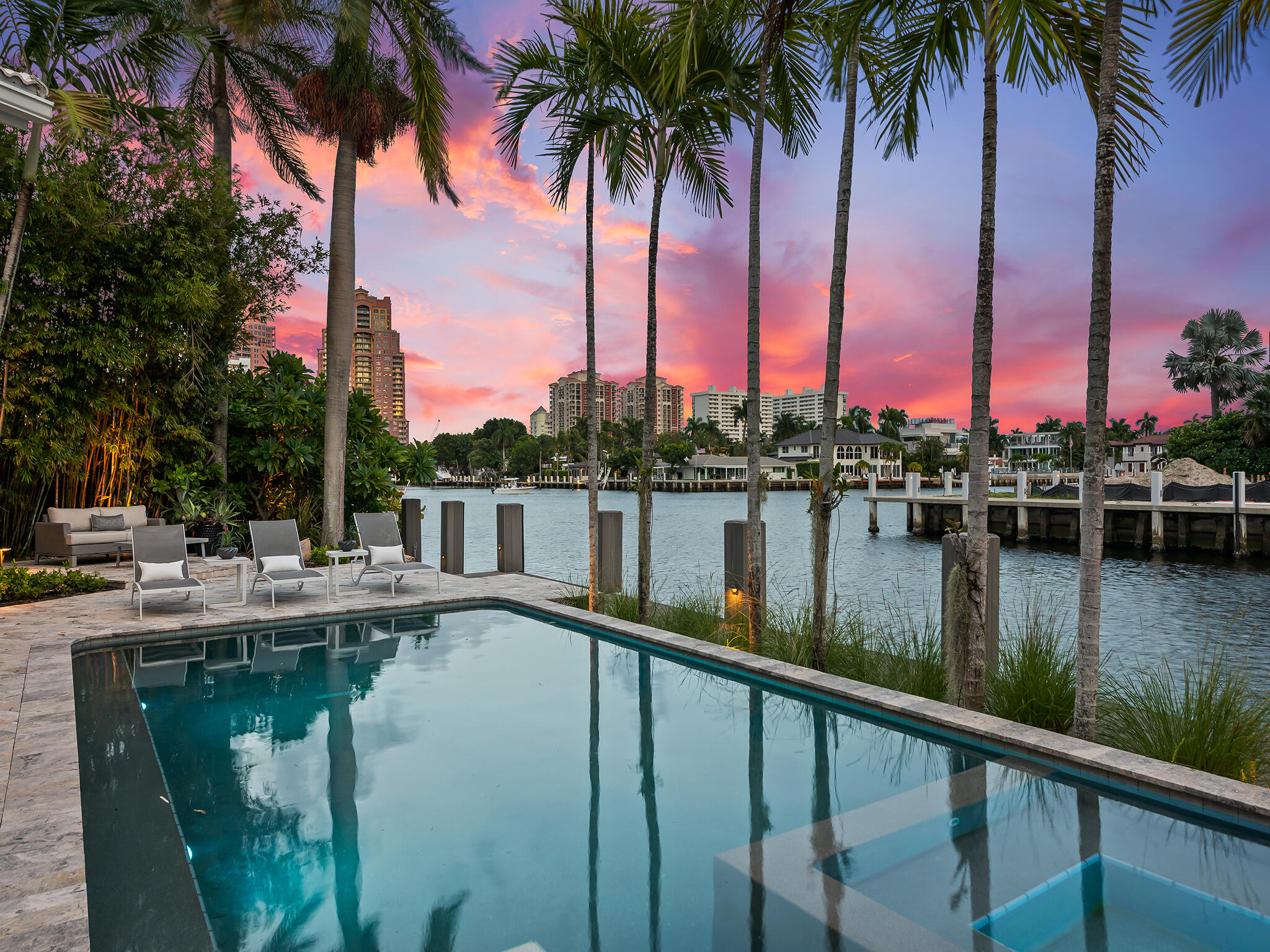 2880 NE 24th Pl Fort Lauderdale, FL 33305