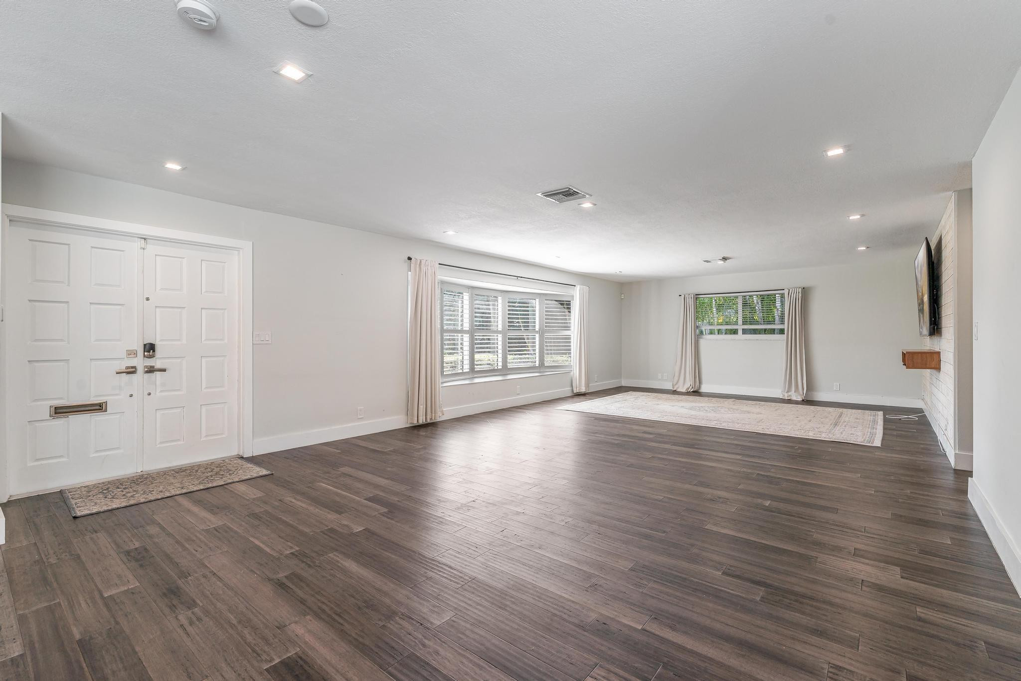 2197 NE 61st Ct Fort Lauderdale, FL 33308