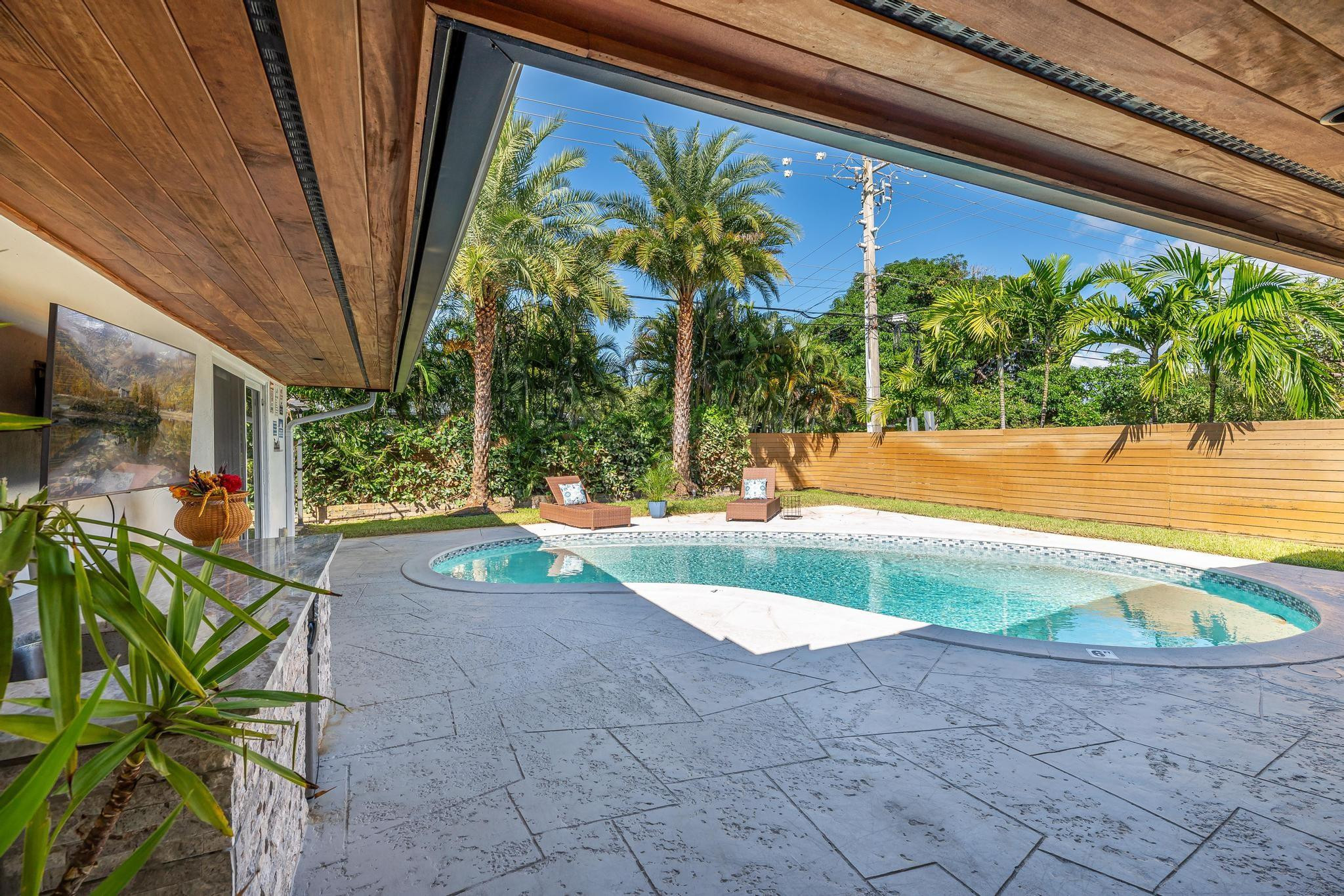 2197 NE 61st Ct Fort Lauderdale, FL 33308