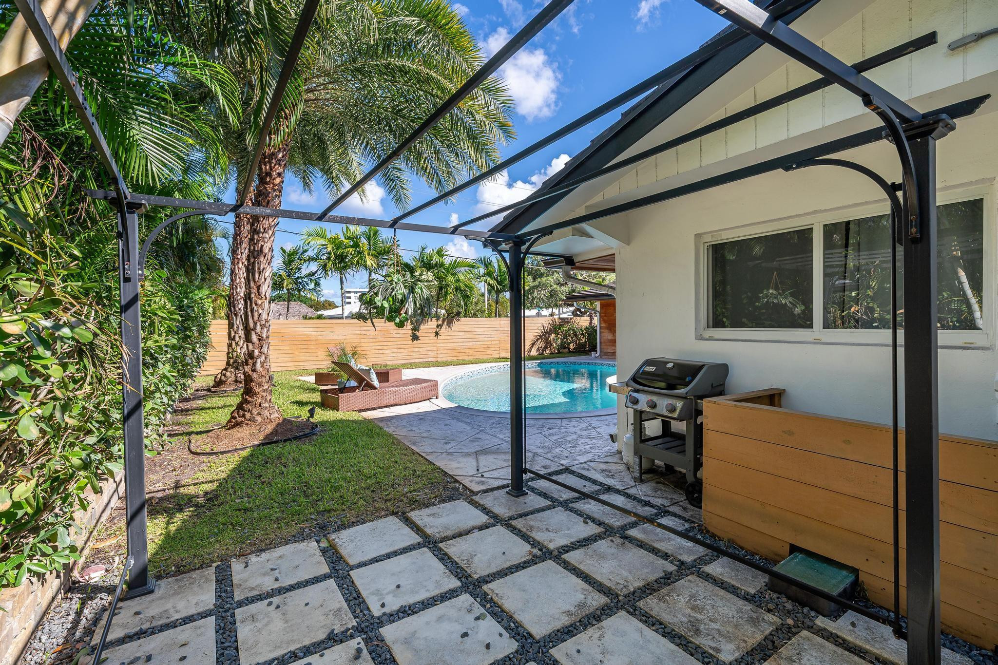 2197 NE 61st Ct Fort Lauderdale, FL 33308
