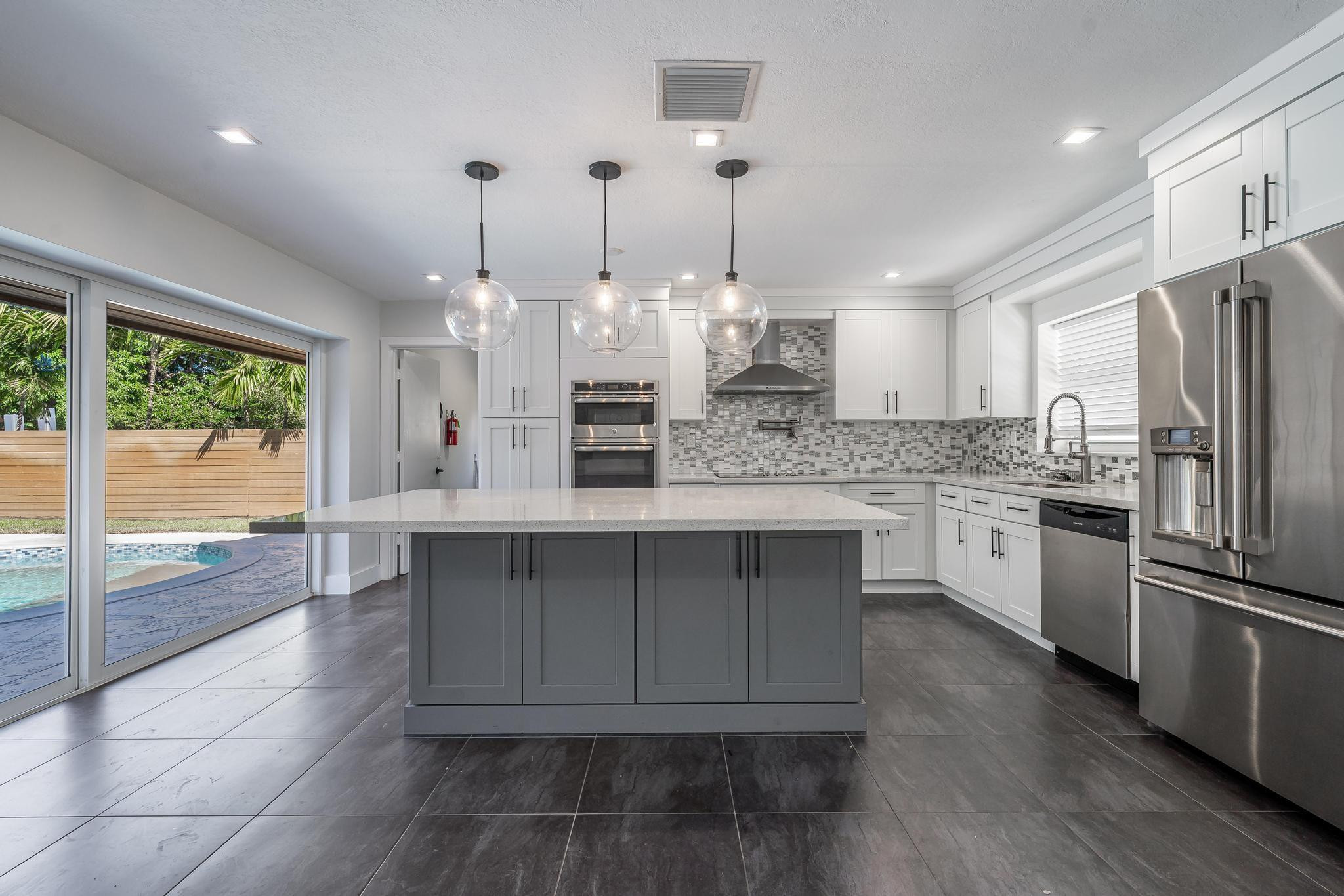 2197 NE 61st Ct Fort Lauderdale, FL 33308