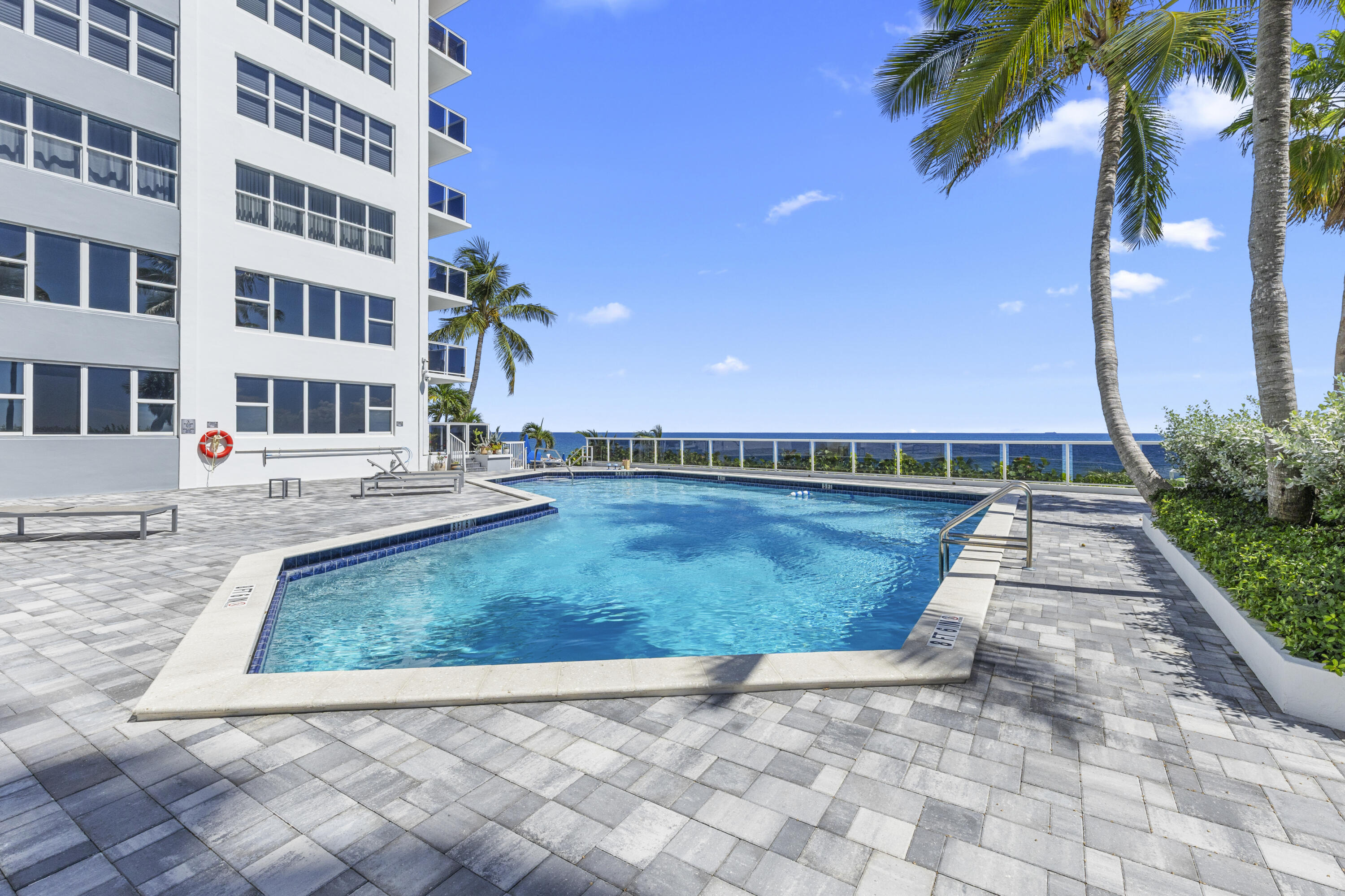 3700 Galt Ocean Dr #815