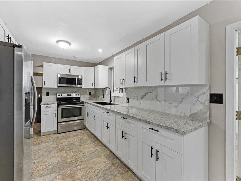7081 SW 30th St Miramar, FL 33023