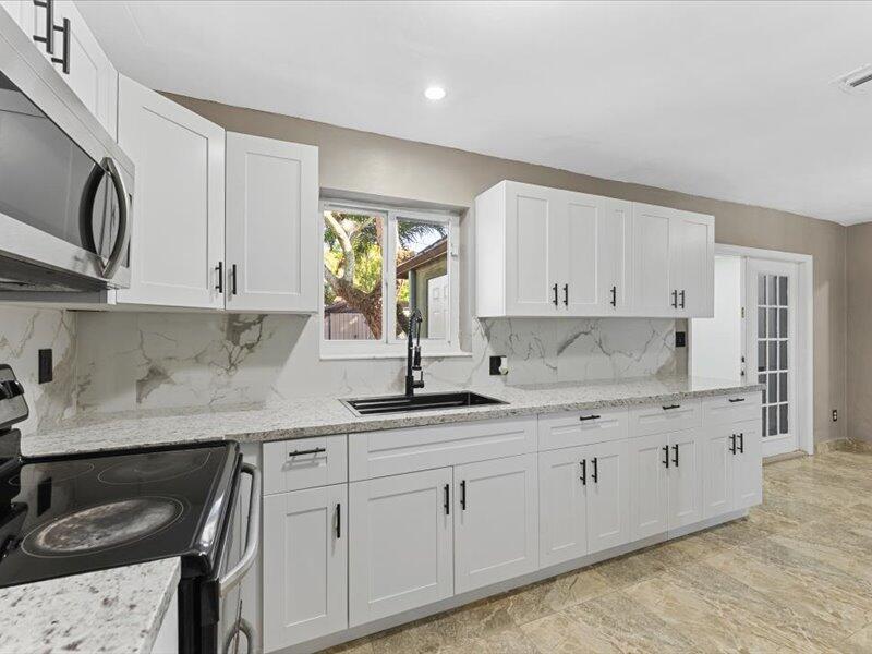 7081 SW 30th St Miramar, FL 33023