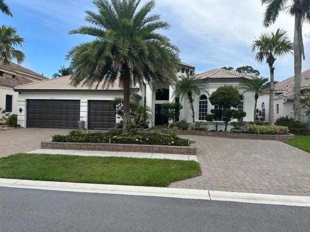 6727 Royal Orchid Cir