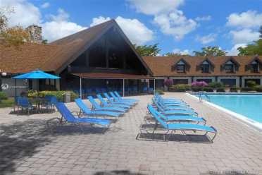 3650 Inverrary Dr #2k