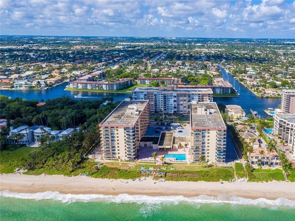 1147 Hillsboro Mile #209 Hillsboro Beach, FL 33062