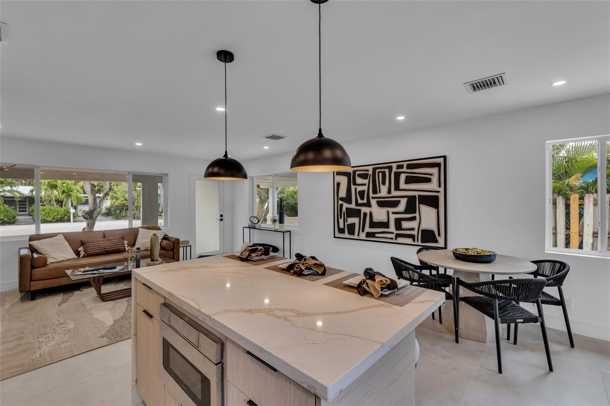2908 NW 6th Ave