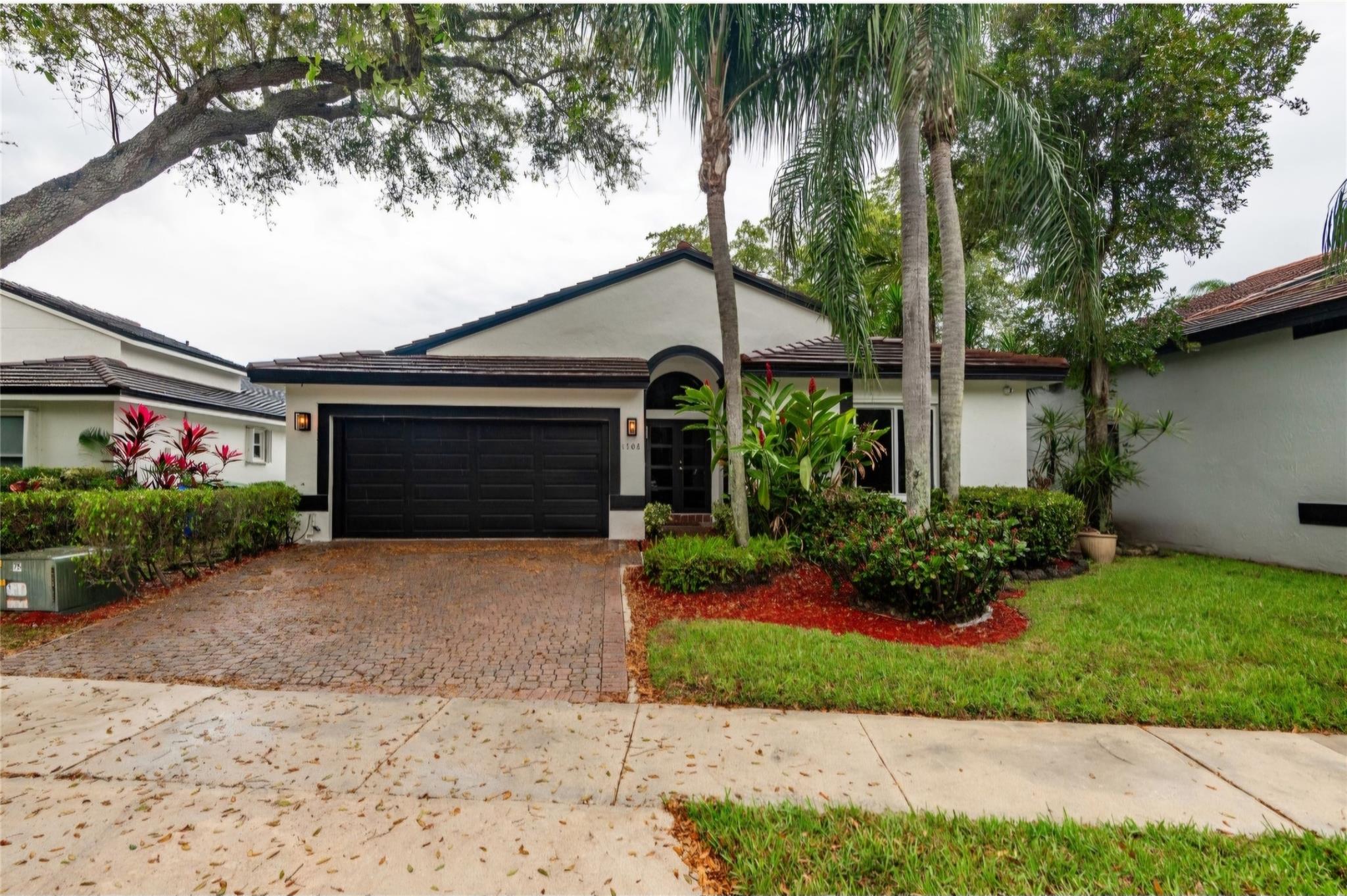 1508 SW 149th Ave Pembroke Pines, FL 33027