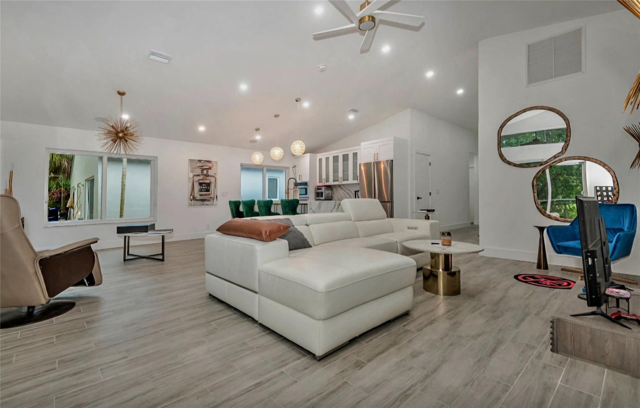 1508 SW 149th Ave Pembroke Pines, FL 33027