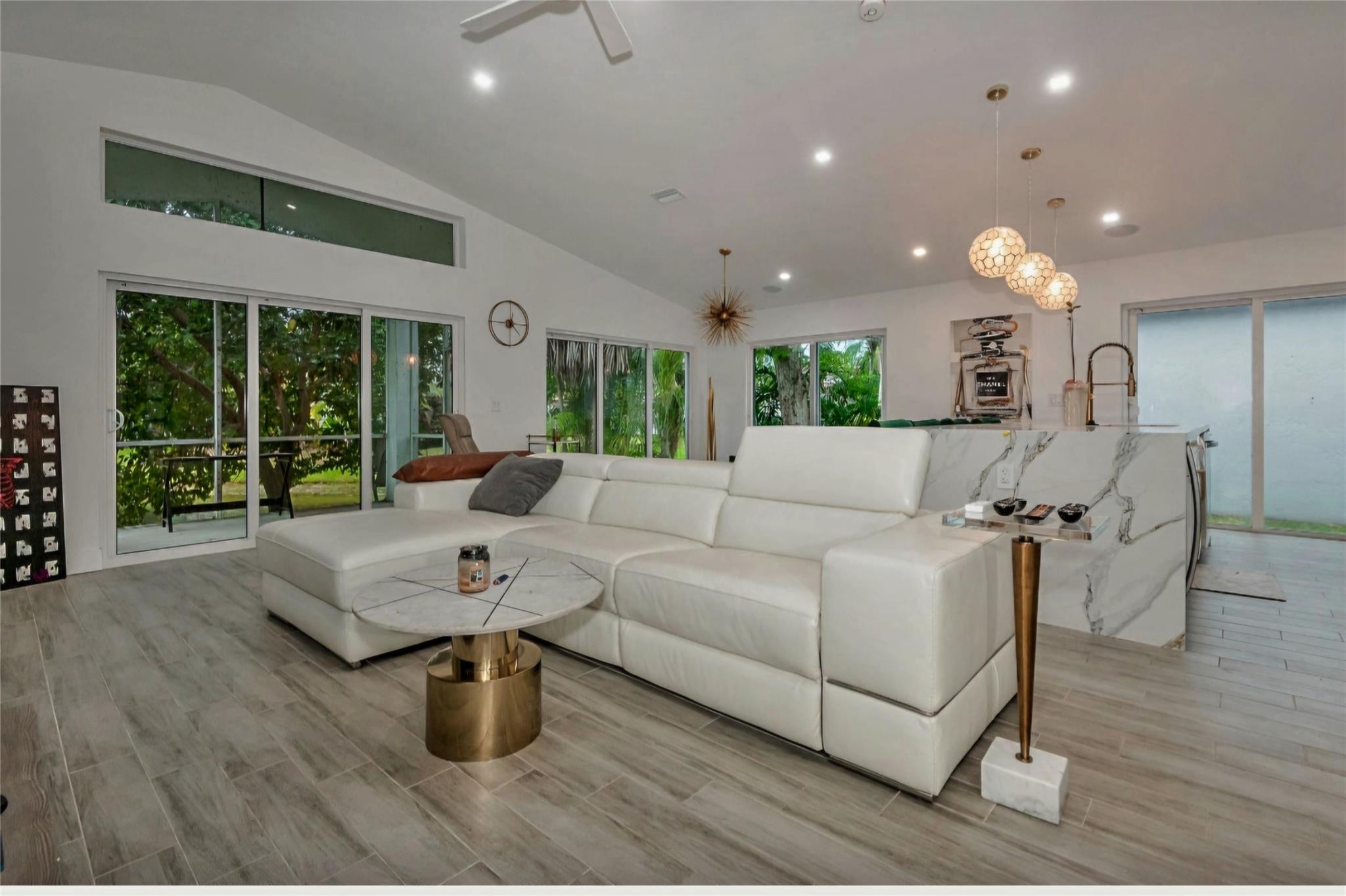 1508 SW 149th Ave Pembroke Pines, FL 33027