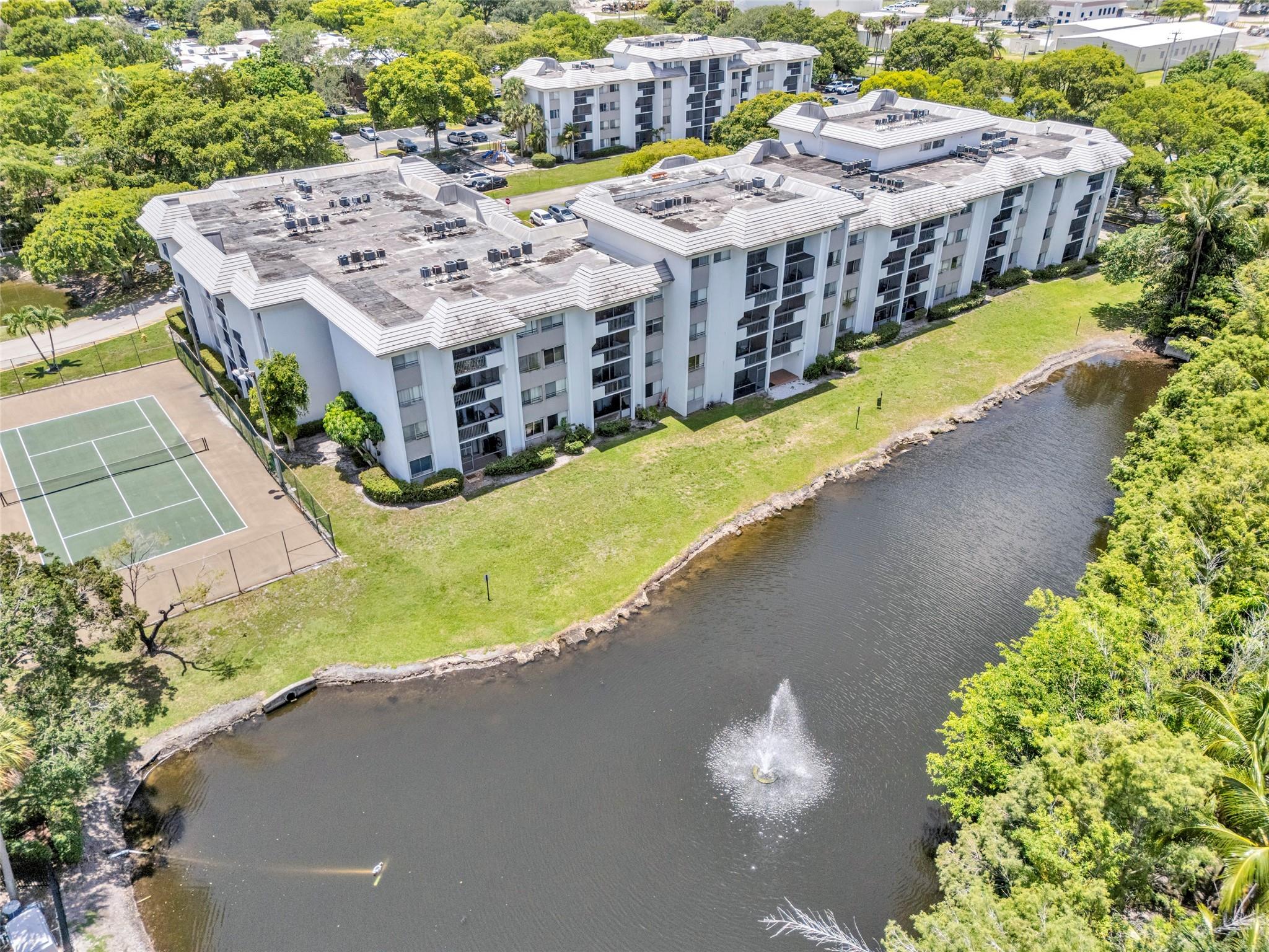 721 N Pine Is Rd #319