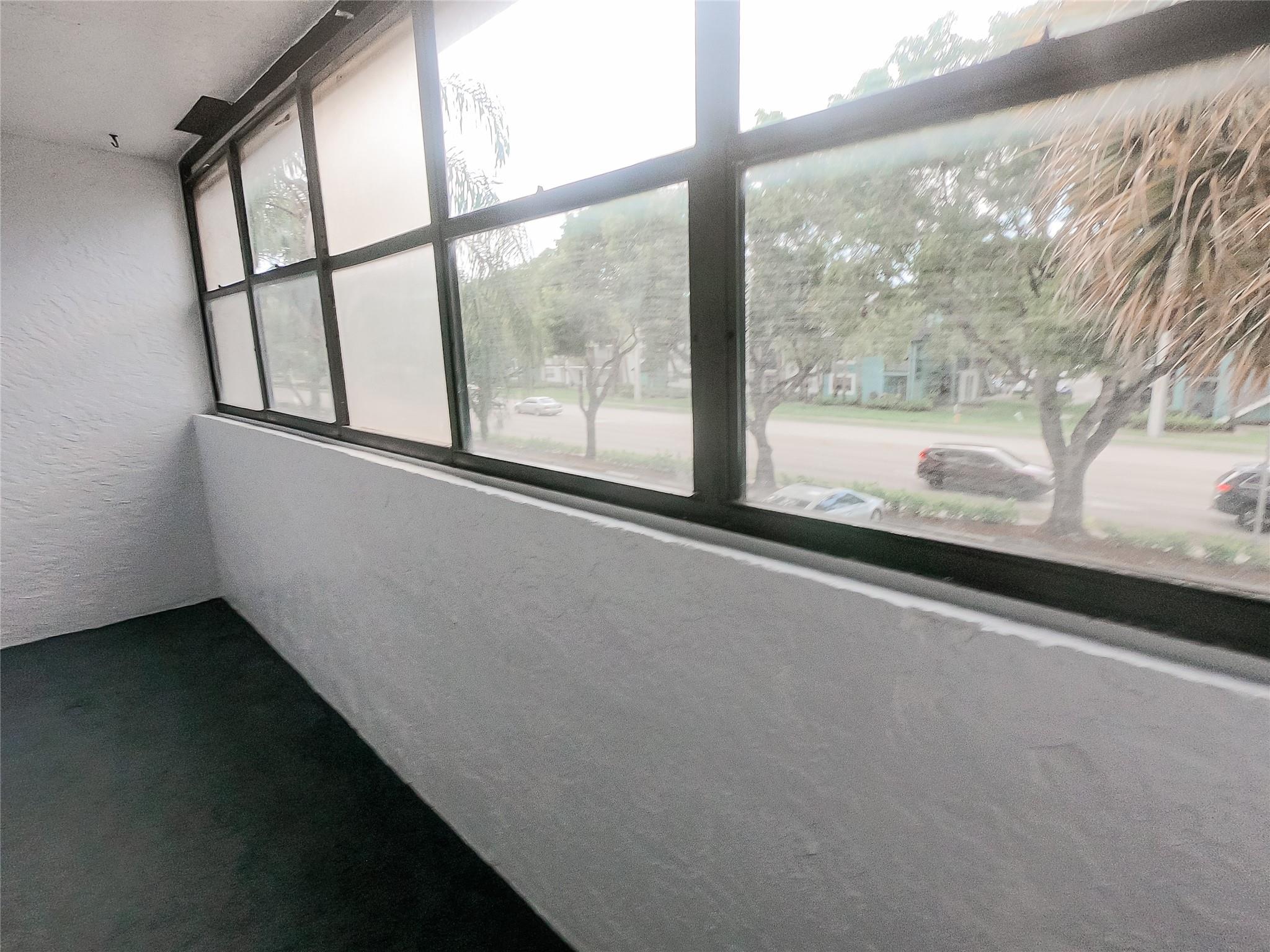 1421 Avon Ln #206,North Lauderdale, FL 33068