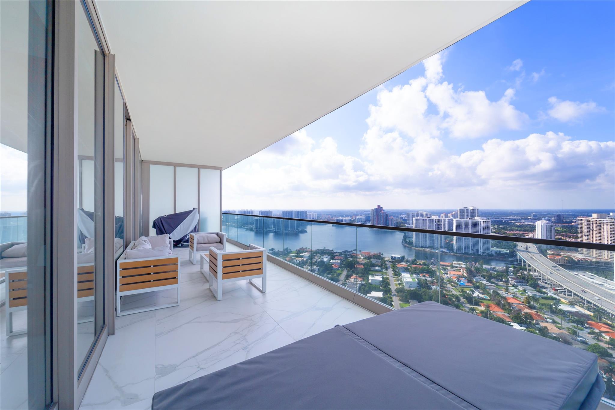 image Residences By Armani Casa45
