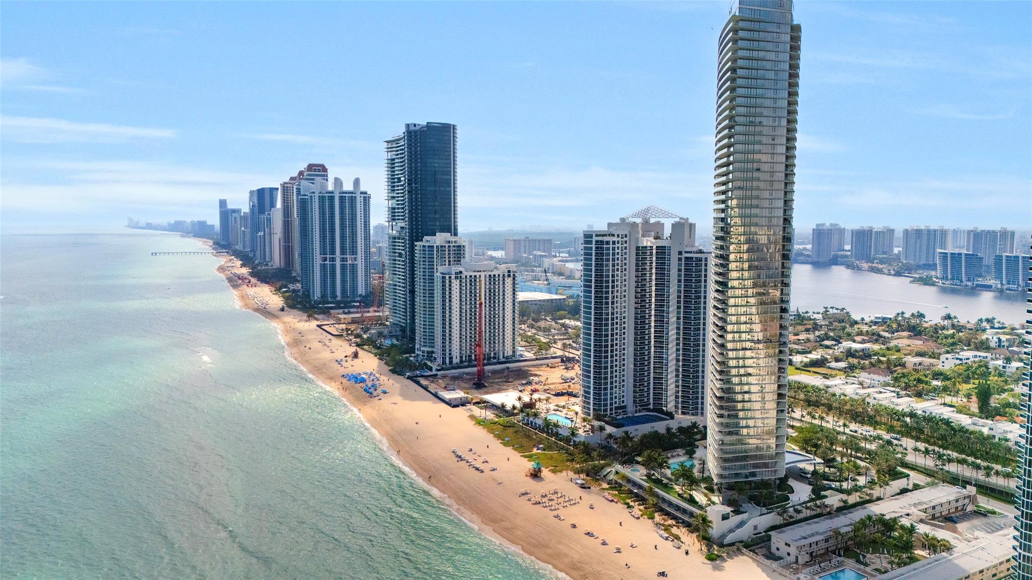 image Residences By Armani Casa50