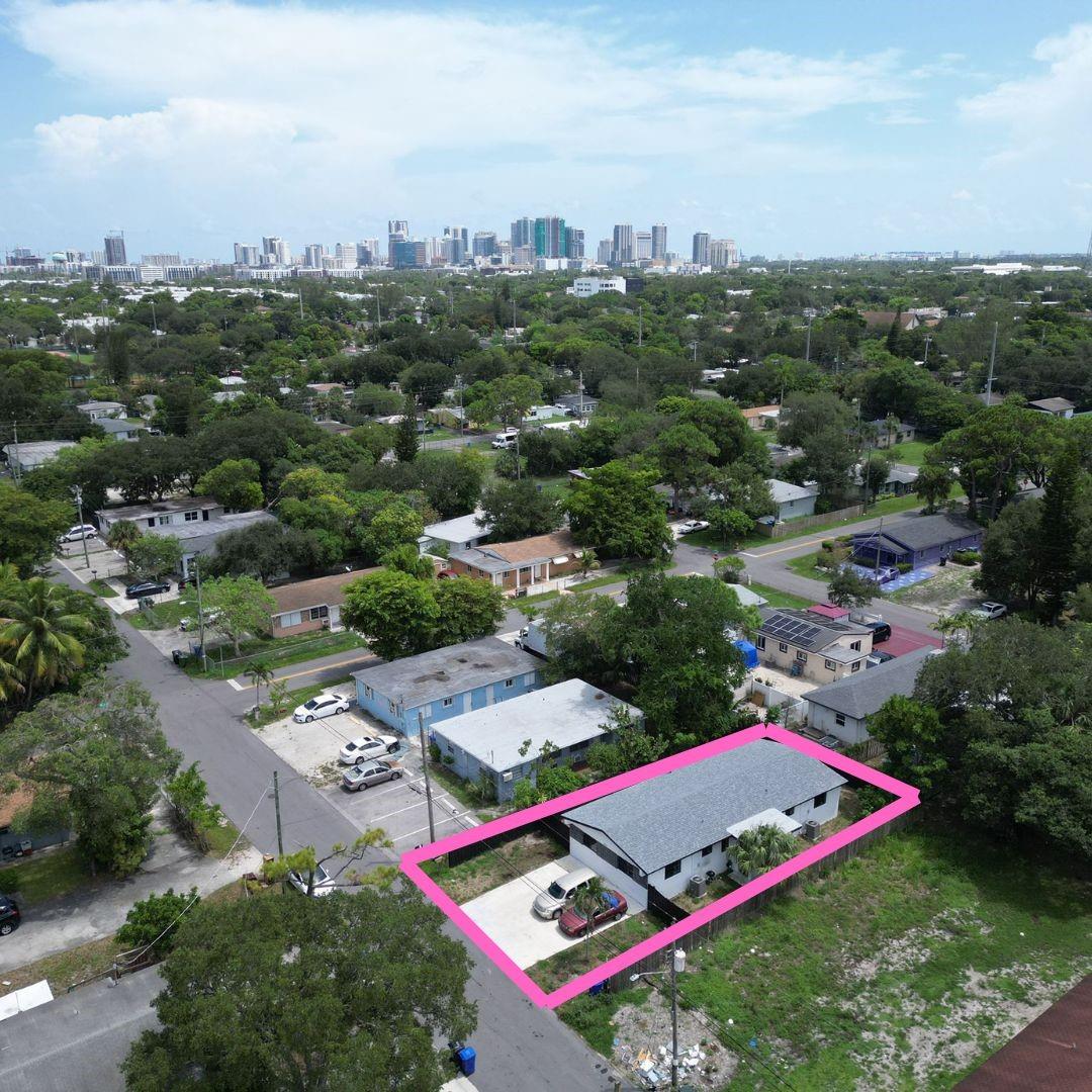 1810 NW 9th St