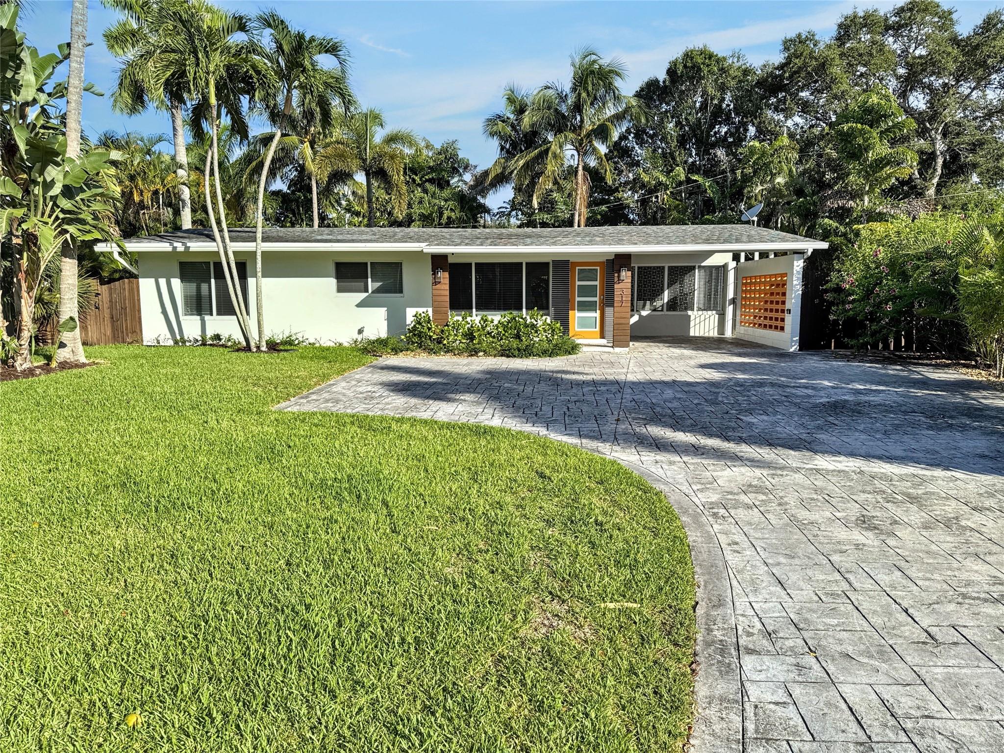 317 NW 26th Ct