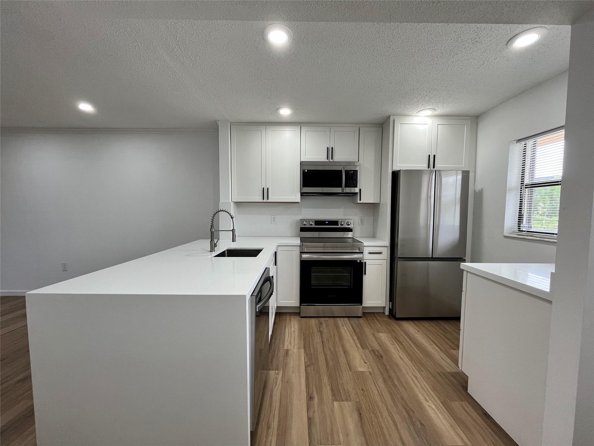 163 NW 93rd Ave #203