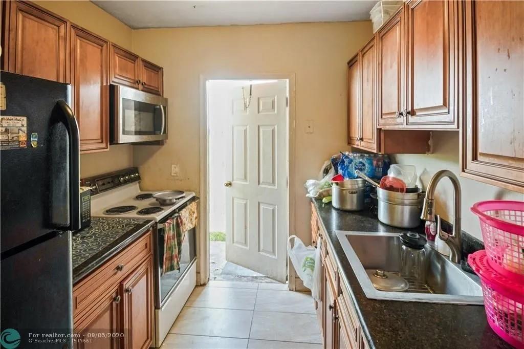 1142 NW 6th Ave,Fort Lauderdale, FL 33311