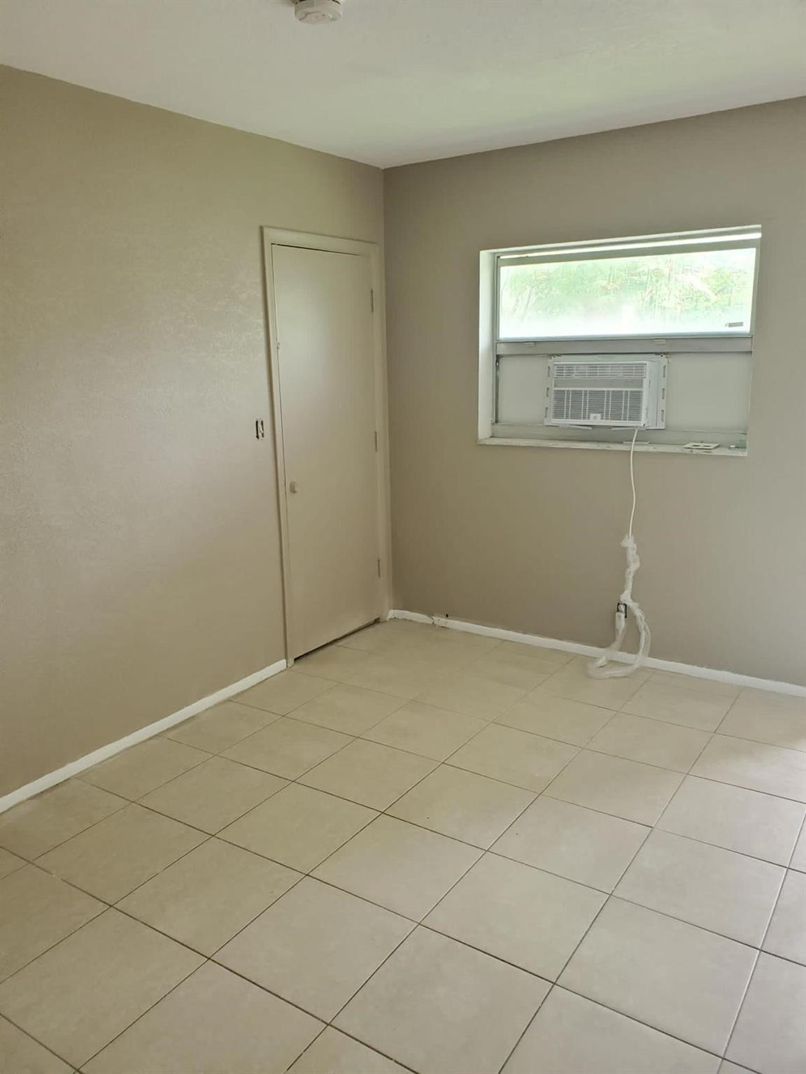 1142 NW 6th Ave,Fort Lauderdale, FL 33311