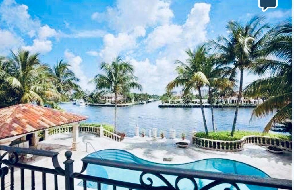 8 Harborage Fort Lauderdale, FL 33316