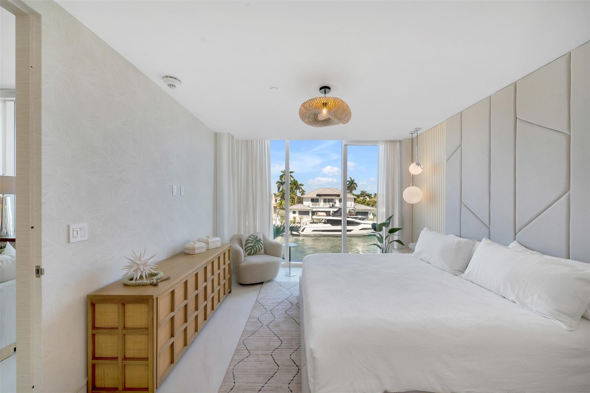 2311 SE 17th St #202 Fort Lauderdale, FL 33316