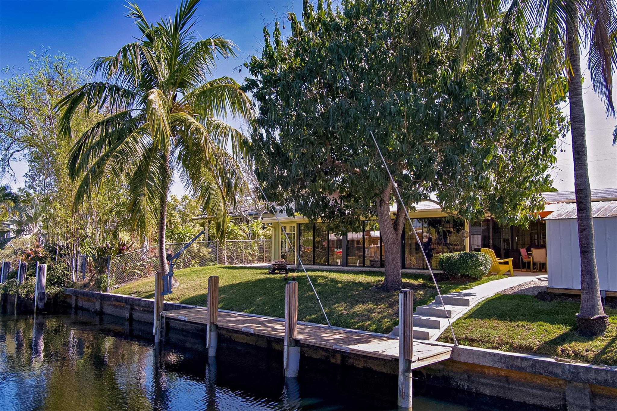 2555 Nassau Ln Fort Lauderdale, FL 33312