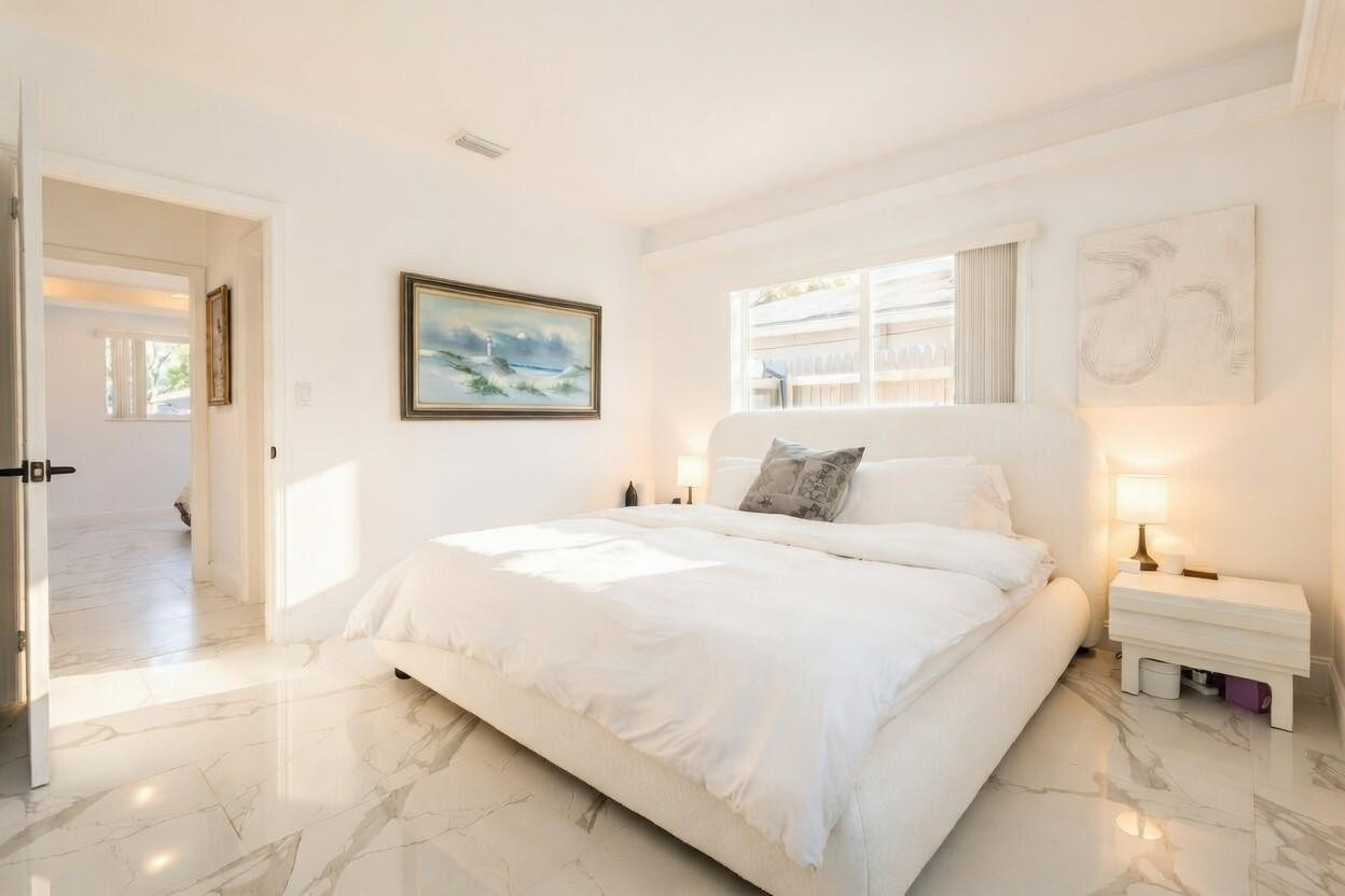 1714 W Las Olas Fort Lauderdale, FL 33312