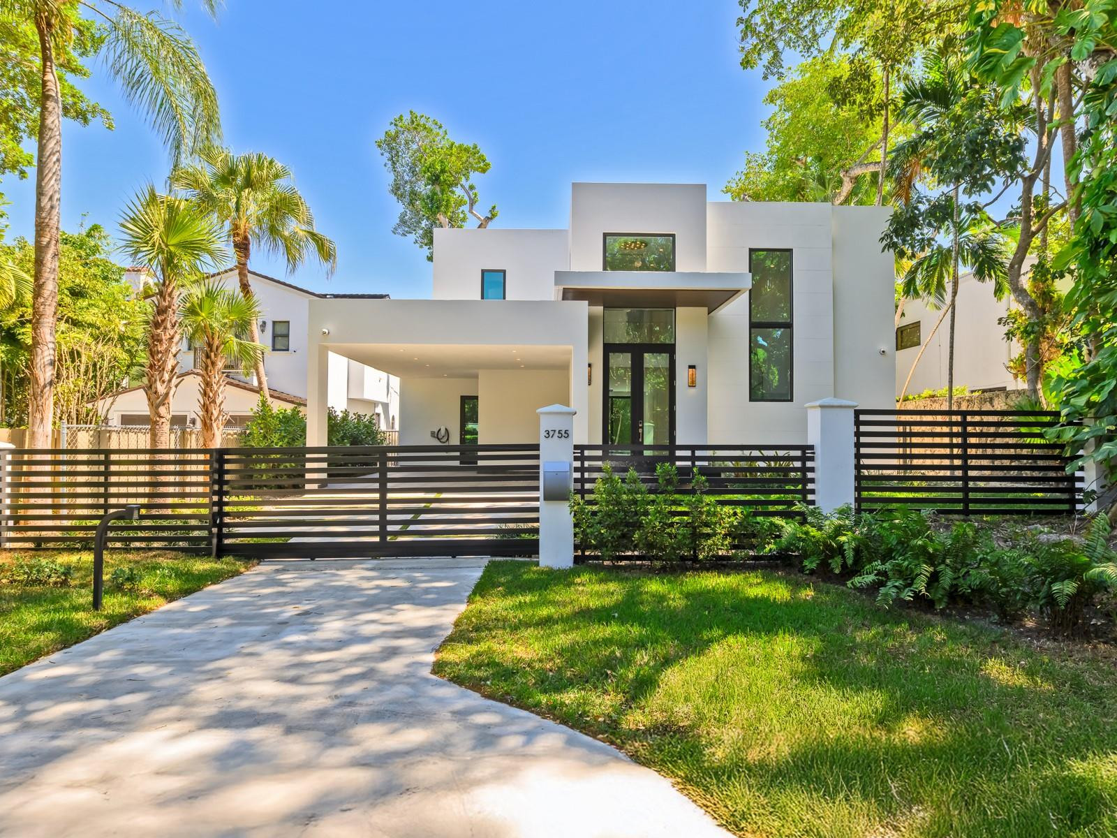 3755 Solana