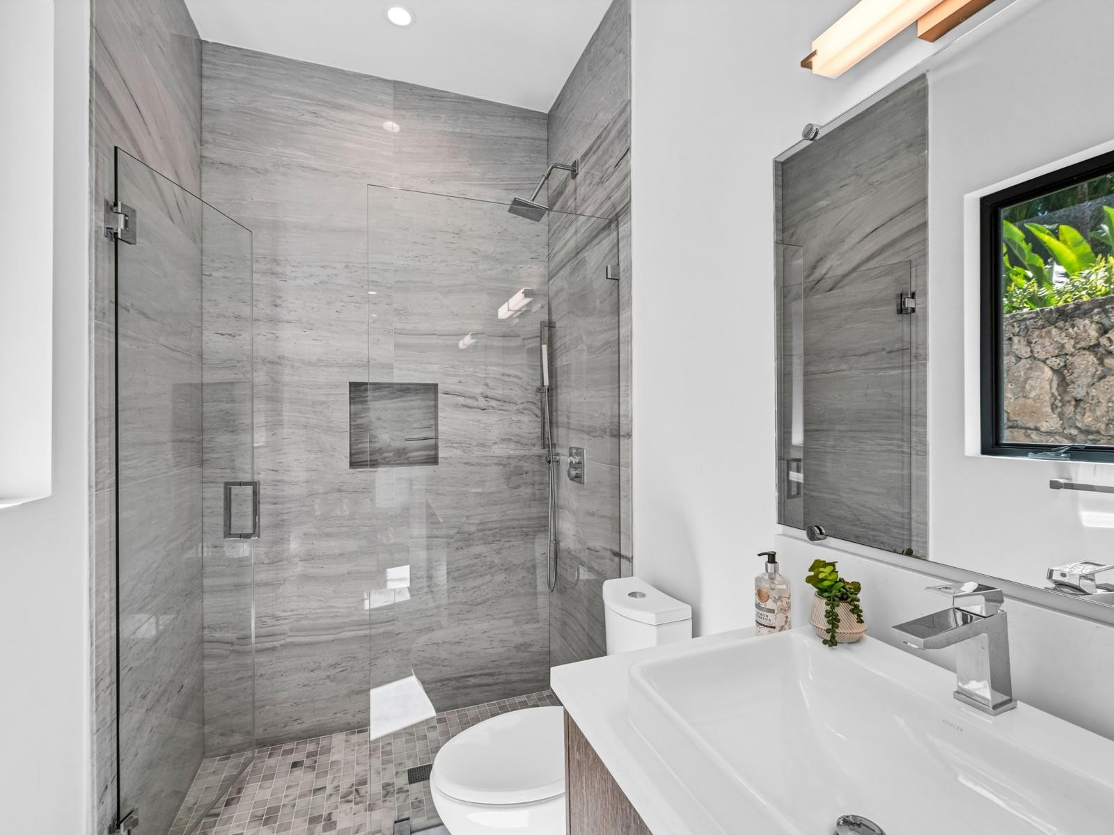 3755 Solana Miami, FL 33133