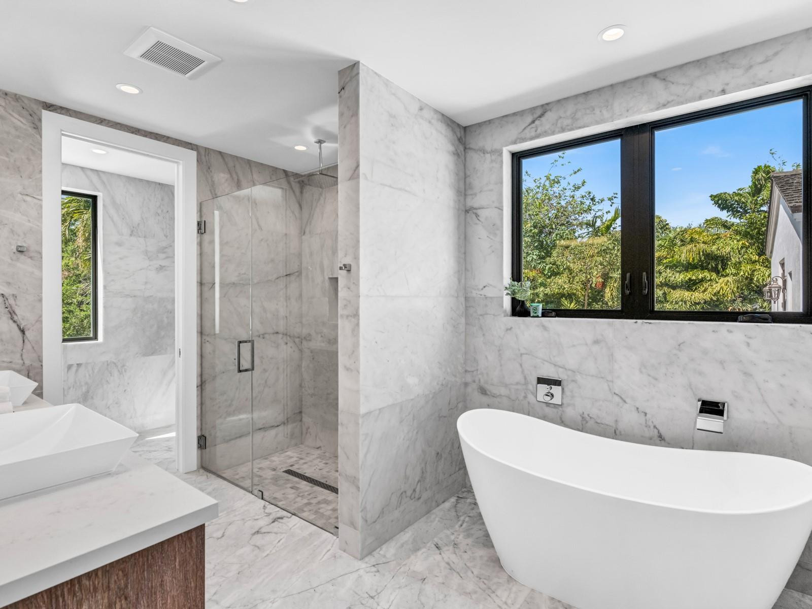 3755 Solana Miami, FL 33133