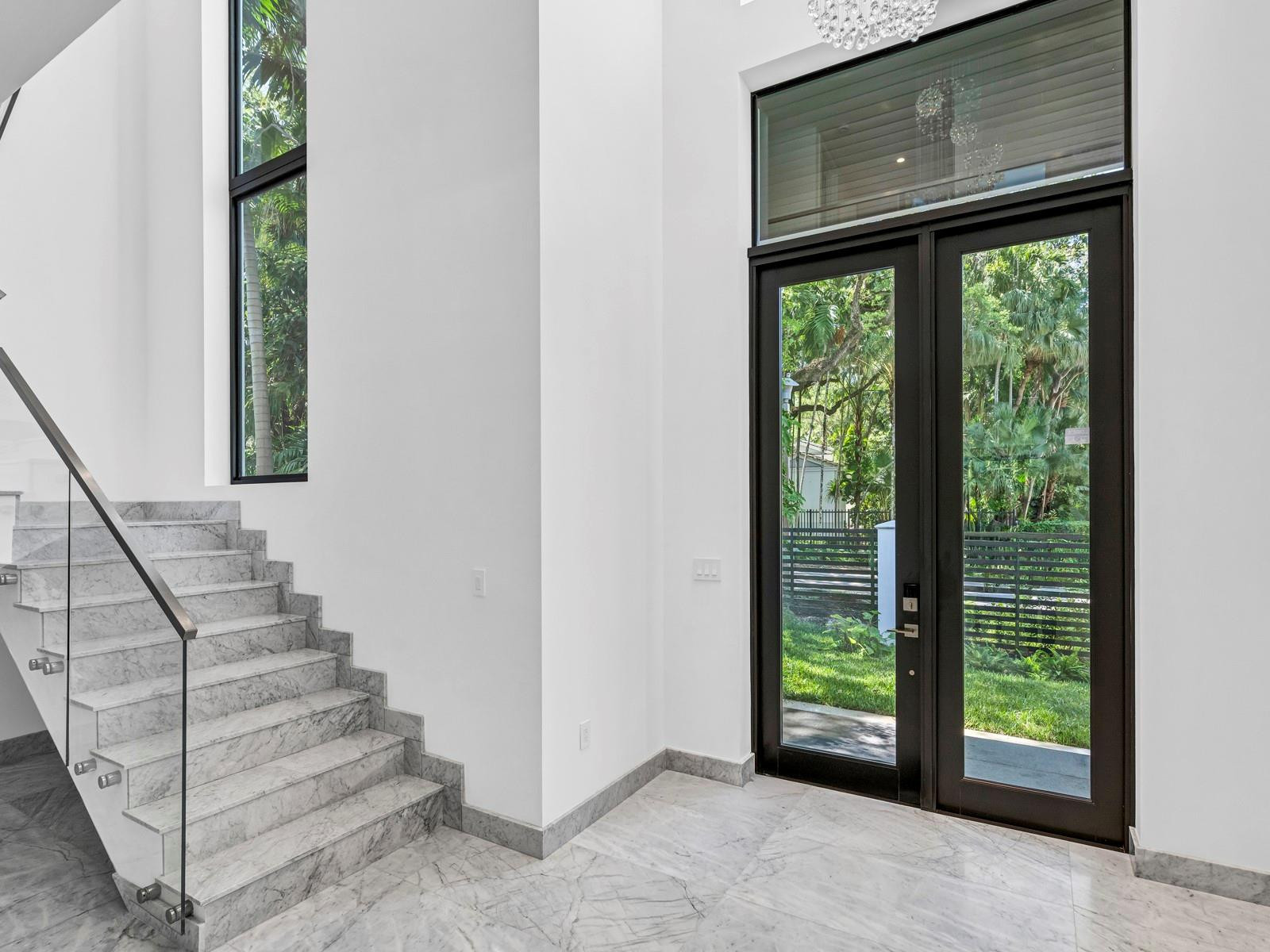 3755 Solana Miami, FL 33133