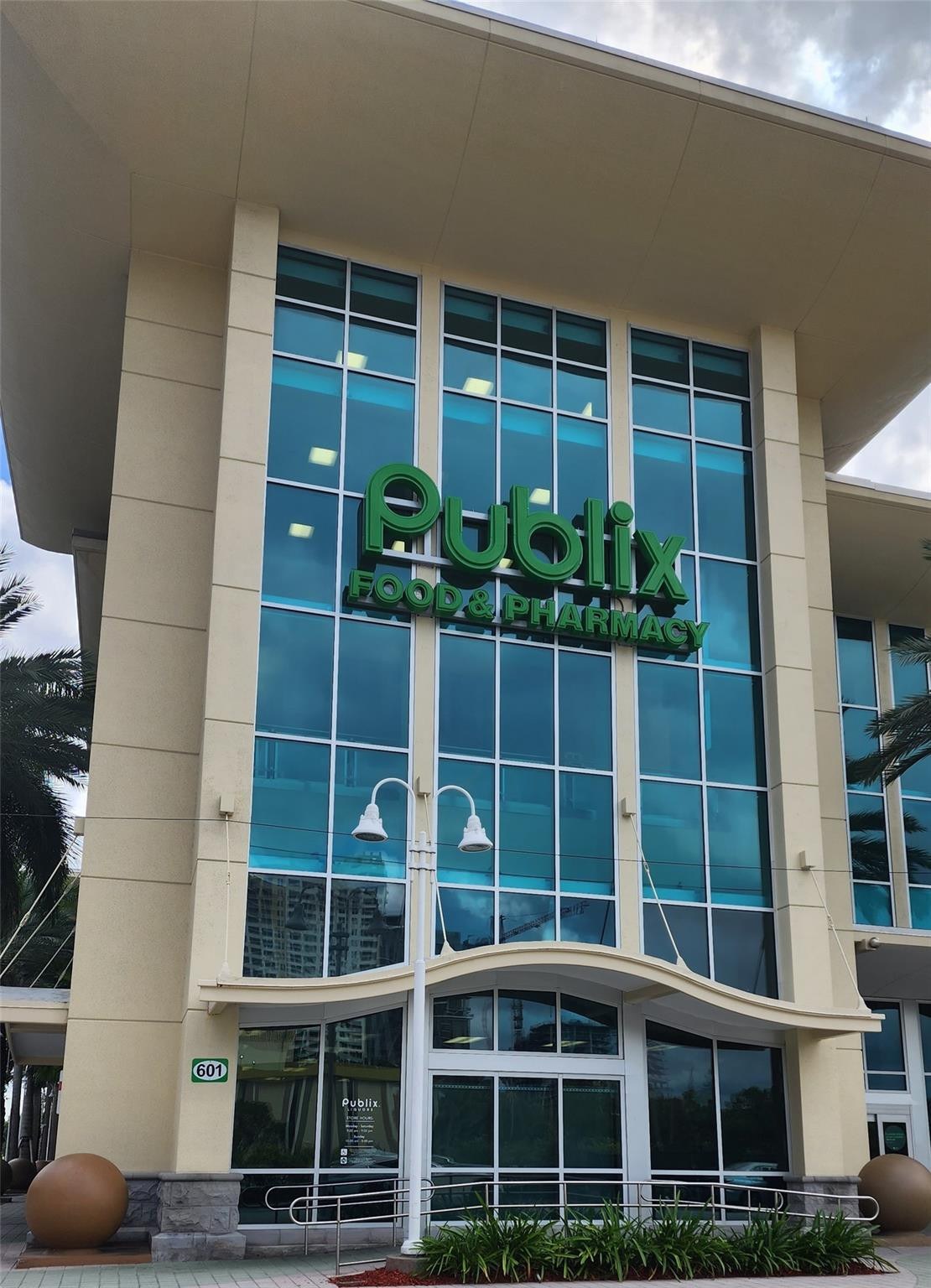 1317 SE 2nd Fort Lauderdale, FL 33316