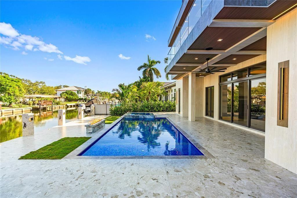 2441 NE 48th Lighthouse Point, FL 33064