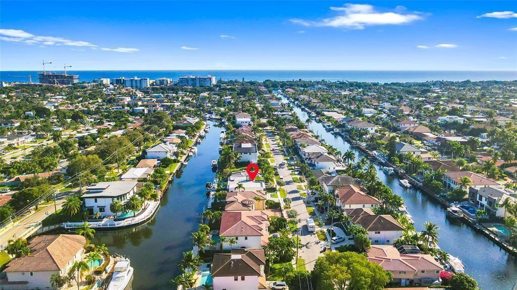 2441 NE 48th Lighthouse Point, FL 33064