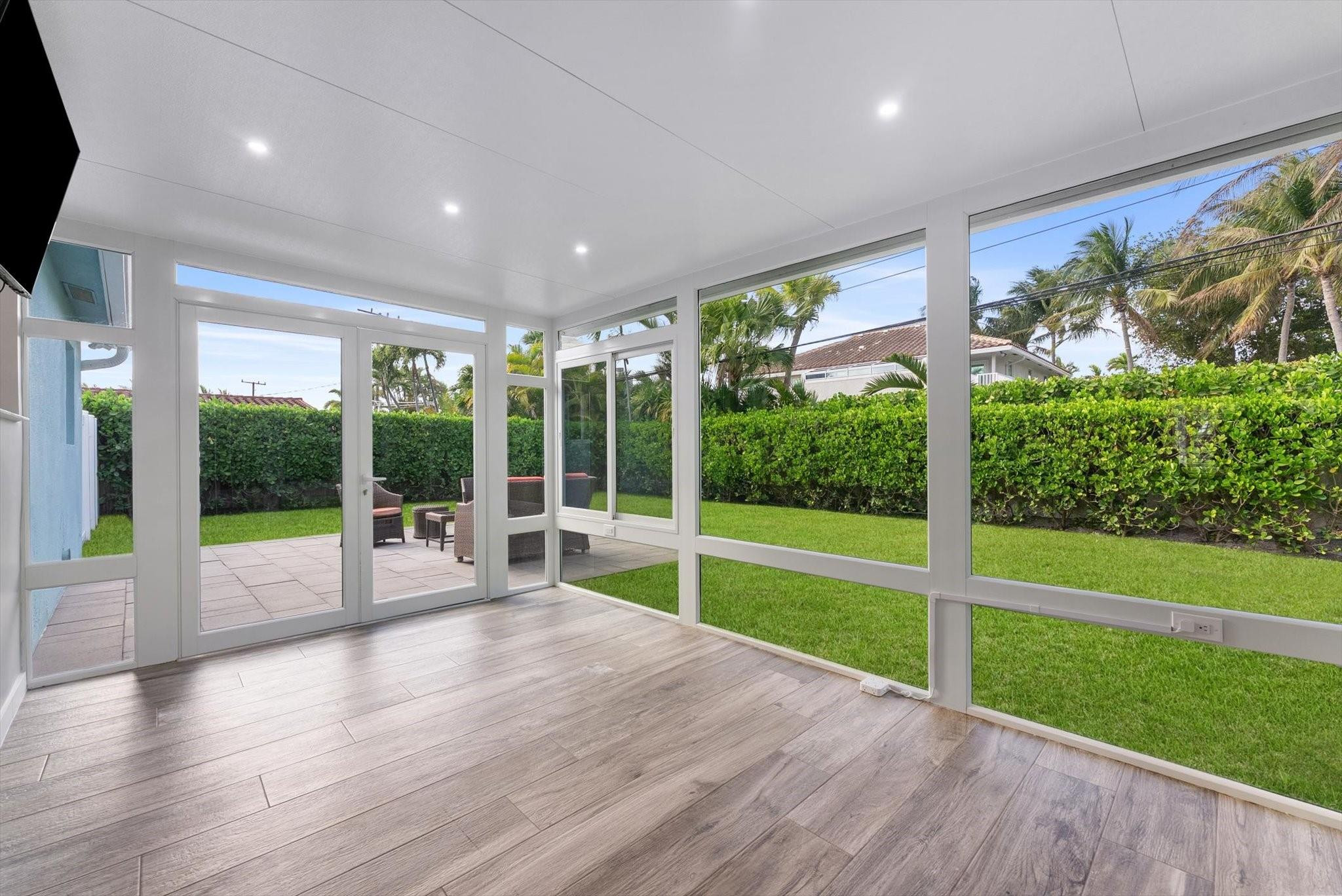 2811 NE 45th Lighthouse Point, FL 33064