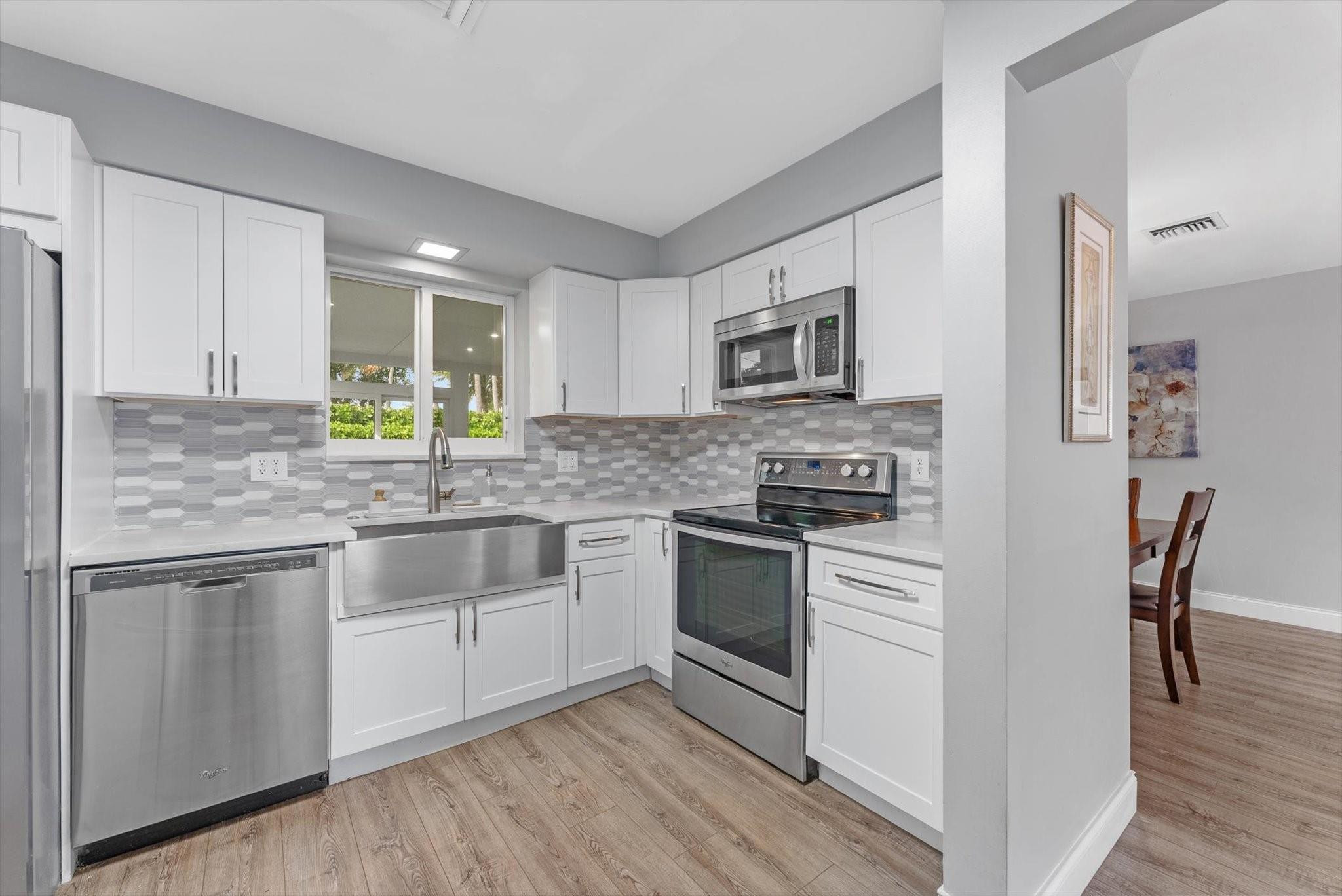 2811 NE 45th Lighthouse Point, FL 33064