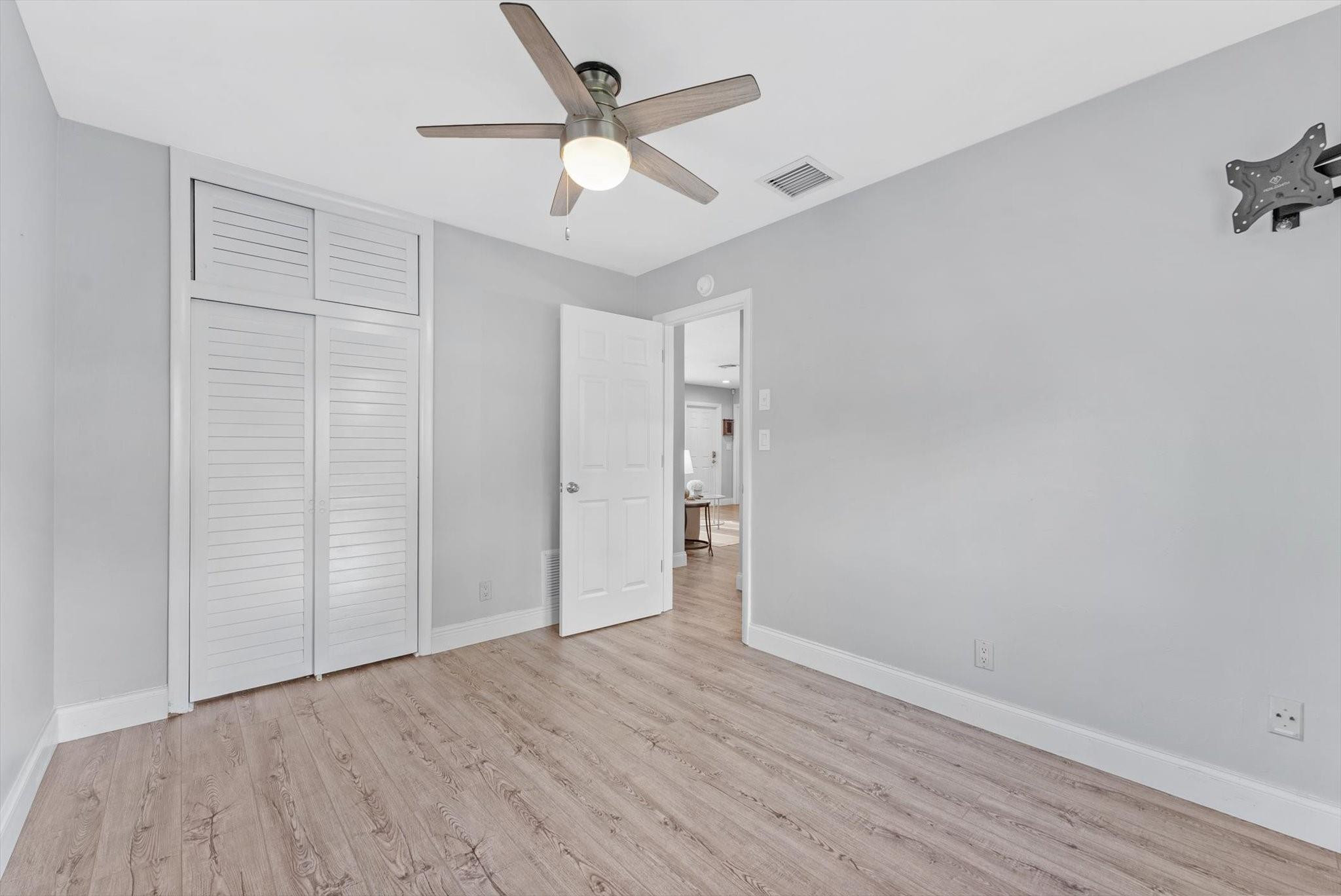 2811 NE 45th Lighthouse Point, FL 33064