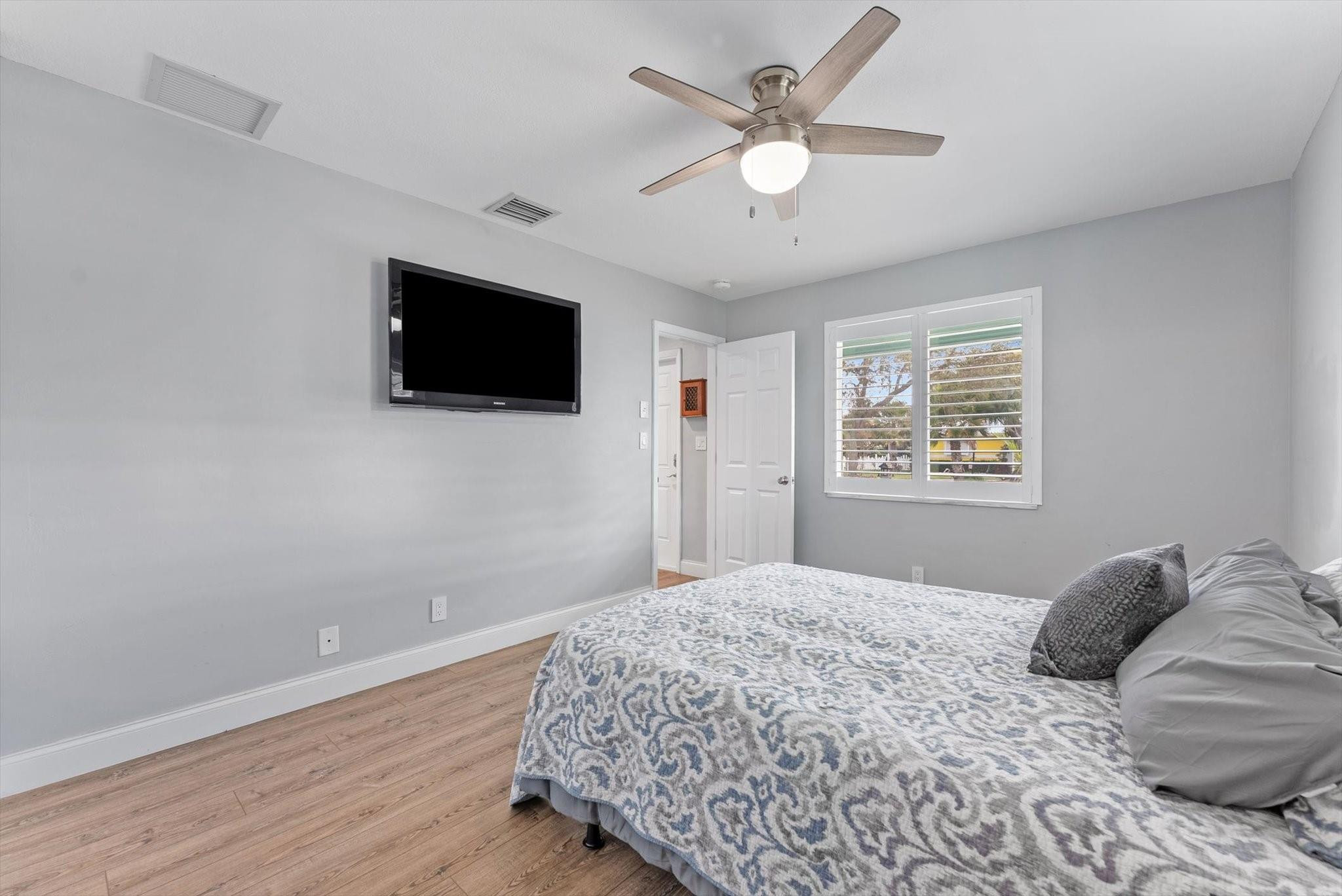 2811 NE 45th Lighthouse Point, FL 33064