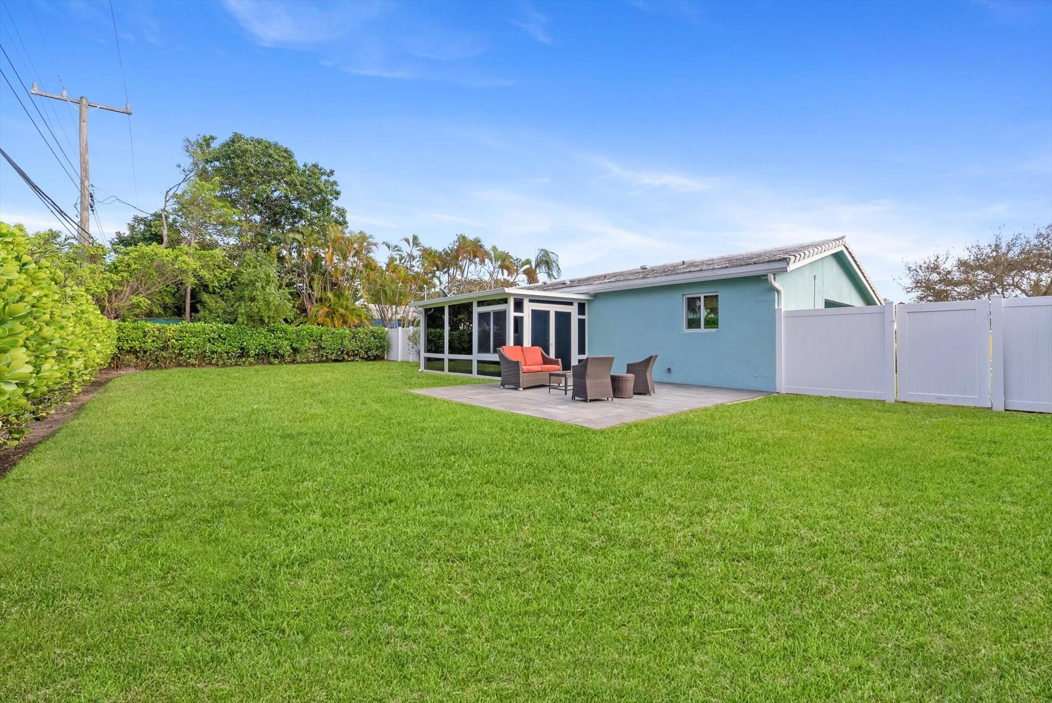 2811 NE 45th Lighthouse Point, FL 33064