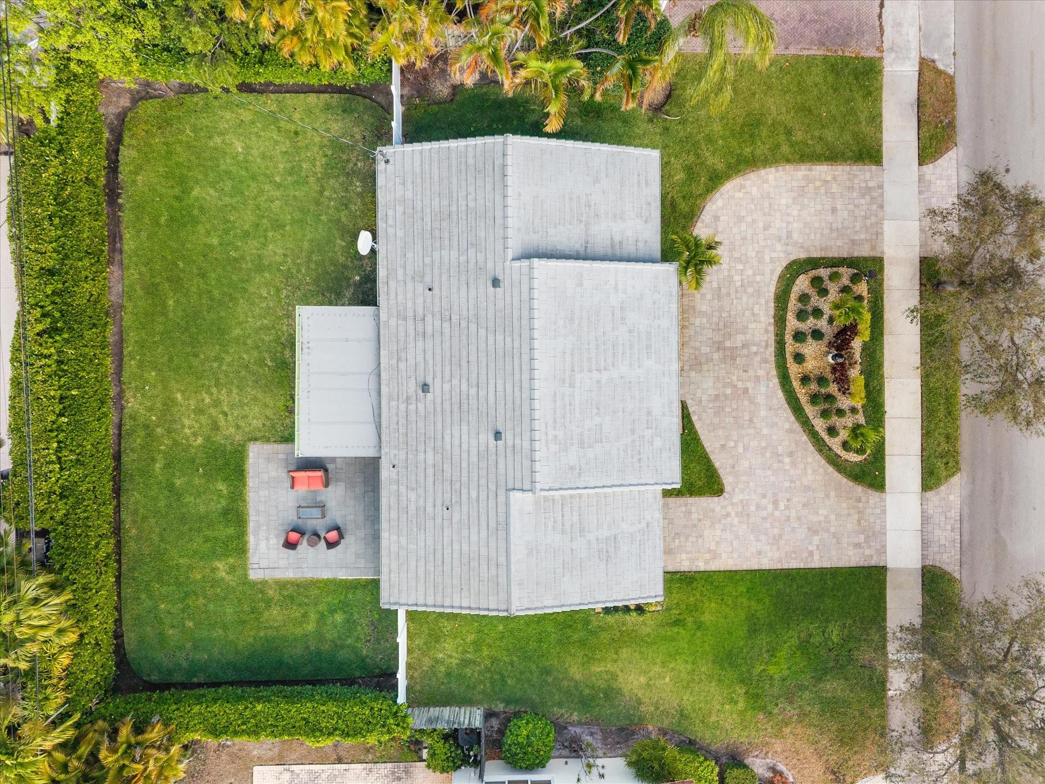 2811 NE 45th Lighthouse Point, FL 33064