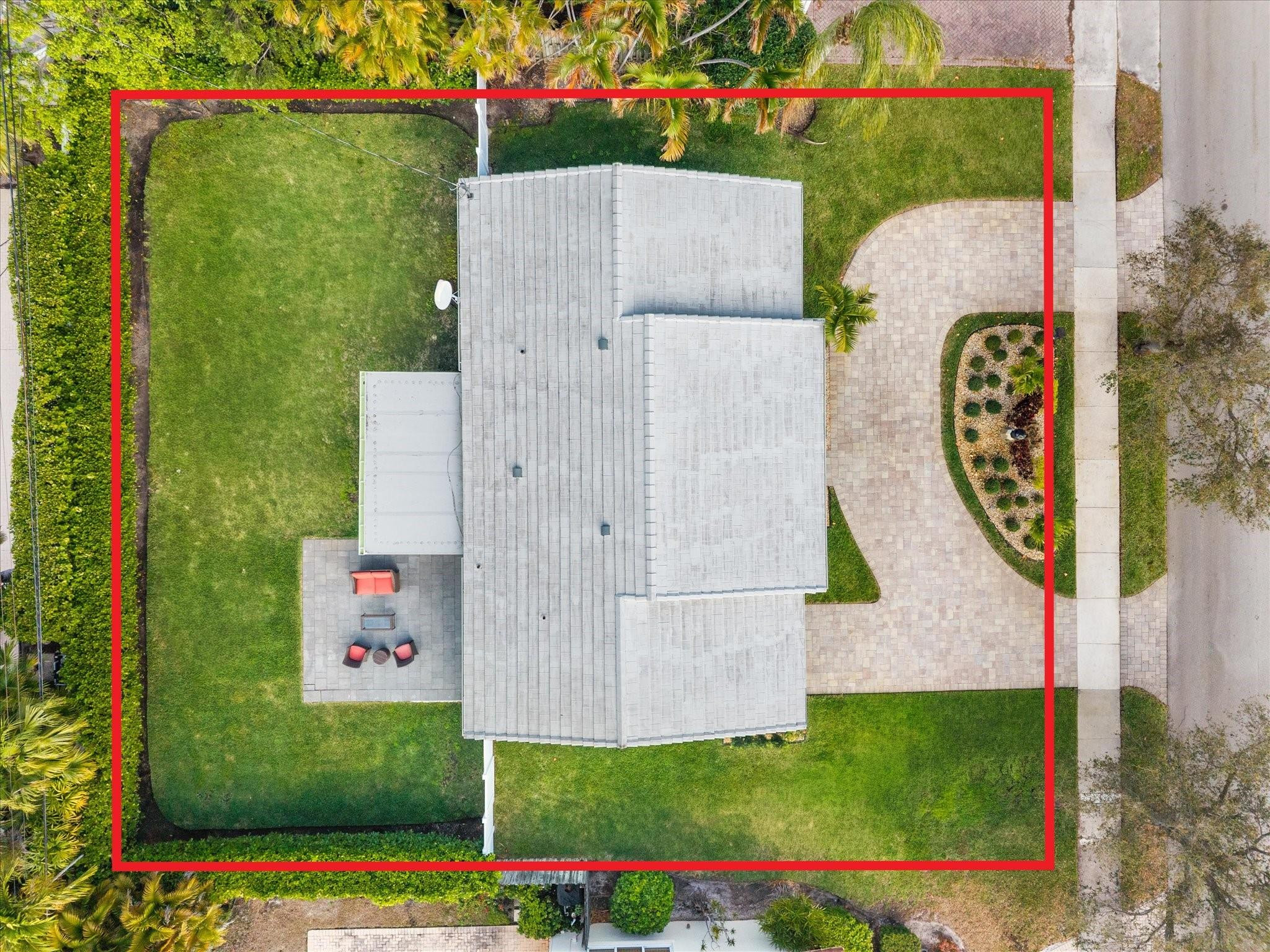 2811 NE 45th Lighthouse Point, FL 33064