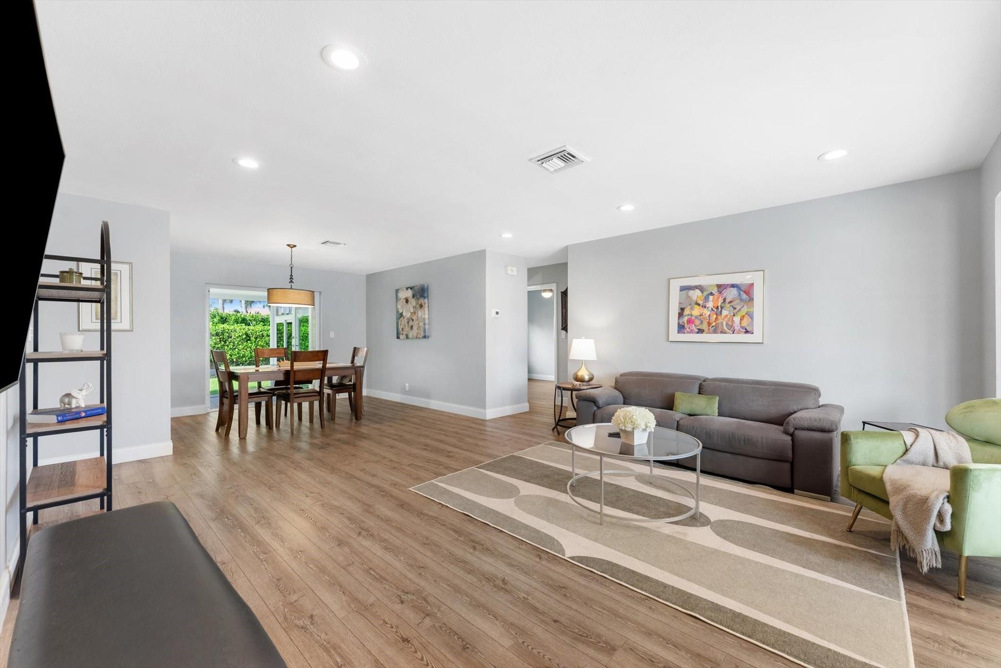 2811 NE 45th Lighthouse Point, FL 33064